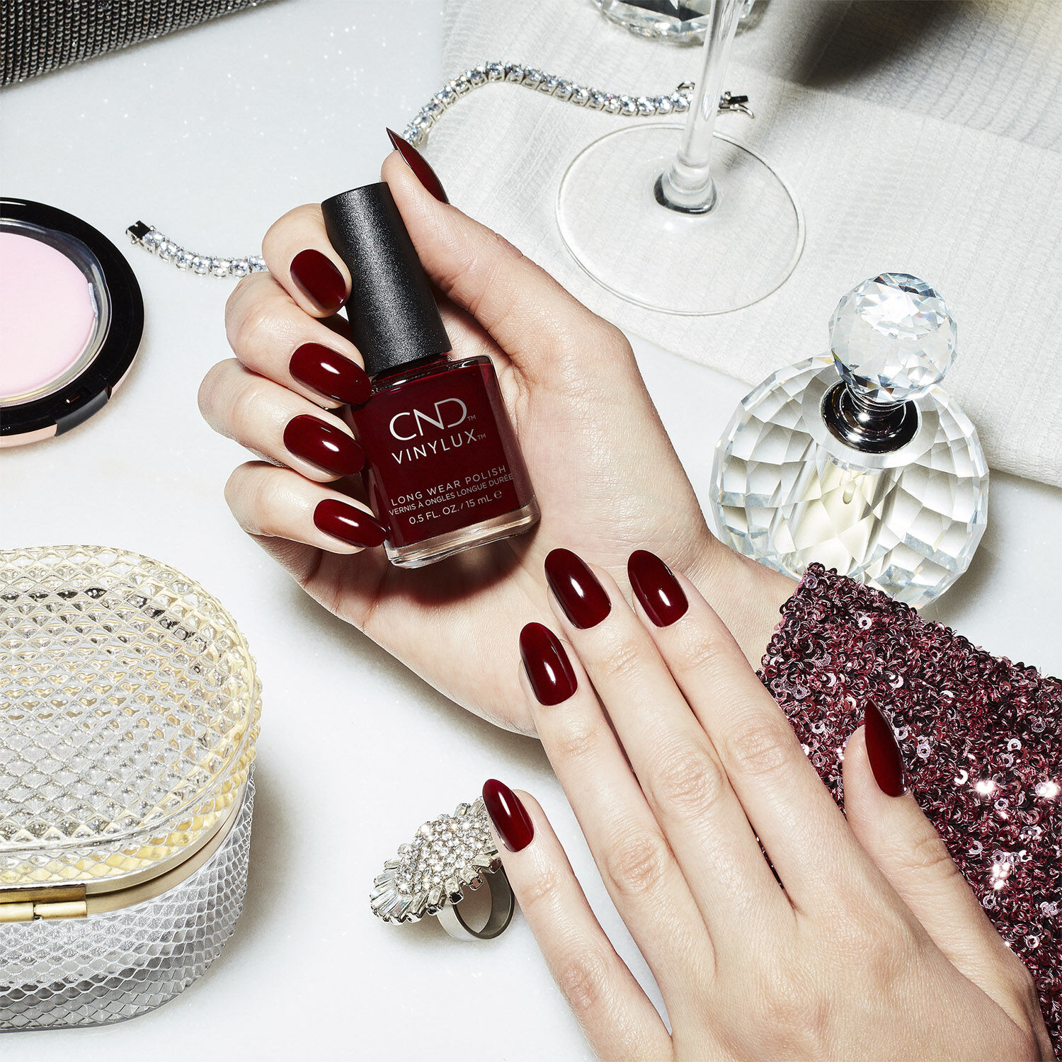 Signature Lipstick, CND VINYLUX