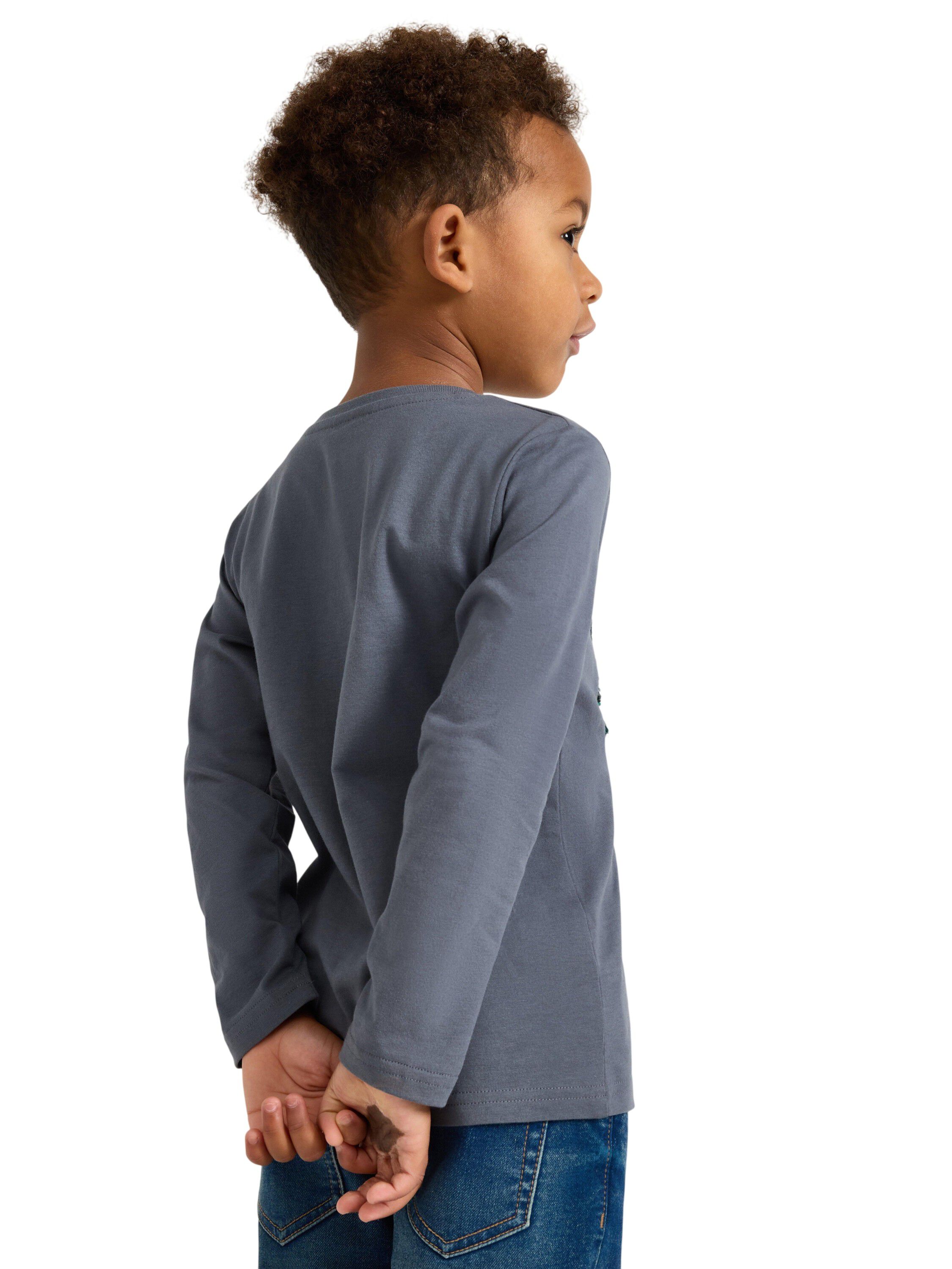 Long-sleeved top with a reversible