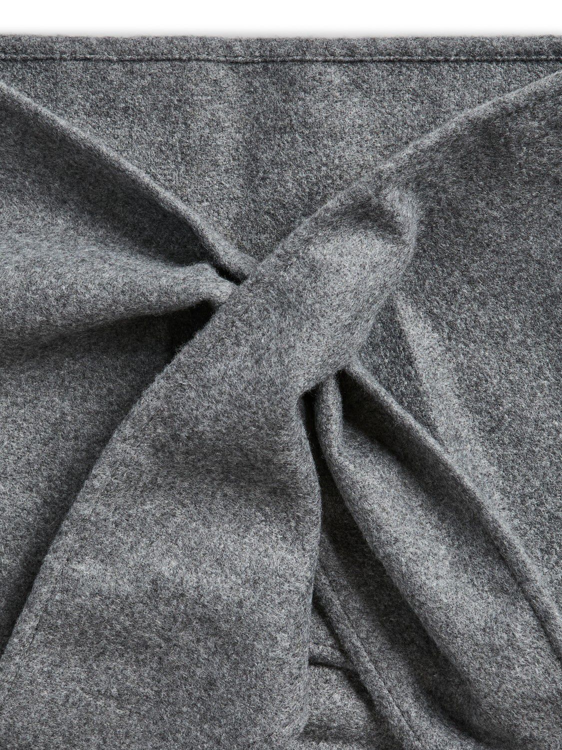 PCARY TRIANGLE SCARF BC
