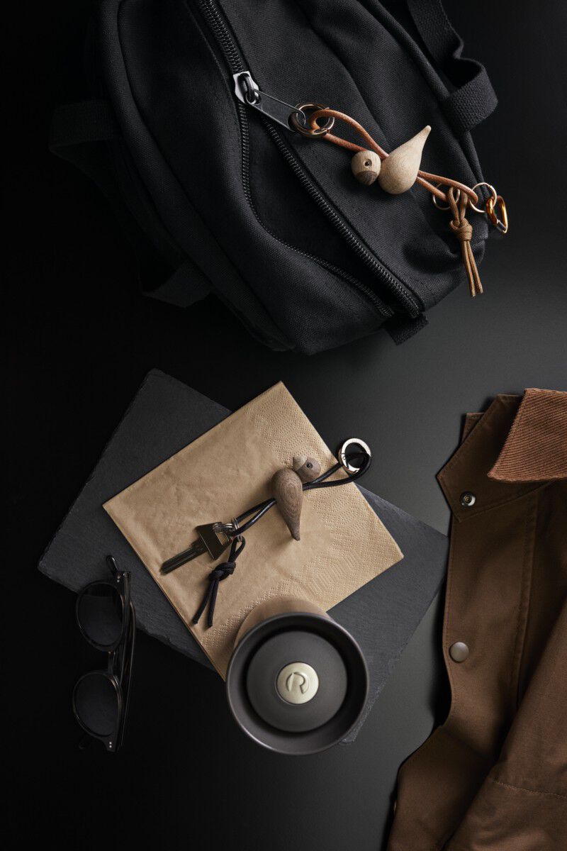 Fugl guld n&oslash;glering med naturl&aelig;der eg