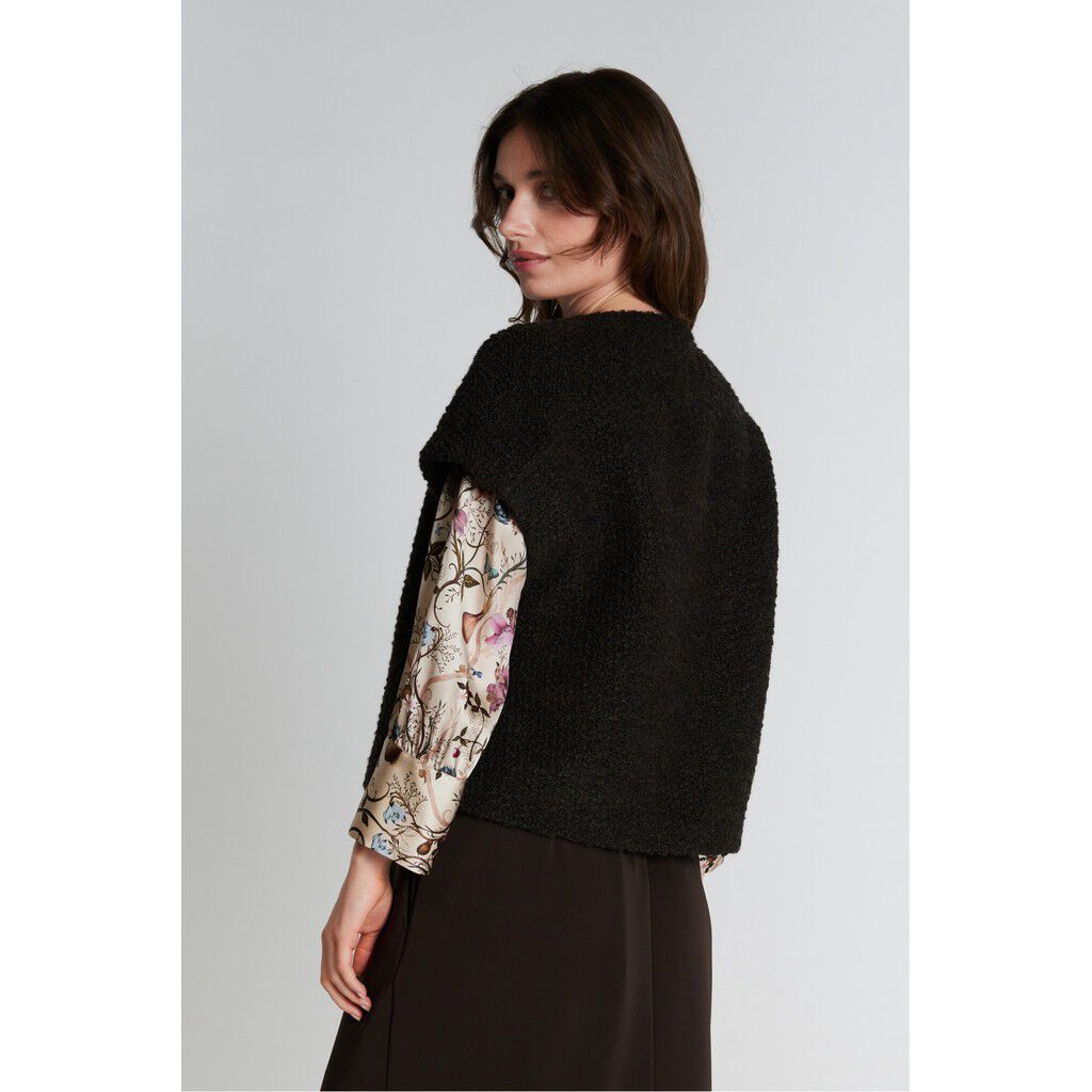 3560PBOKonia waistcoat