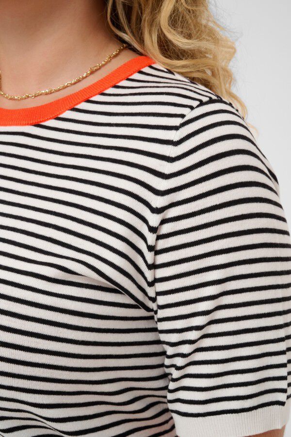 KClizzy Knit Pullover