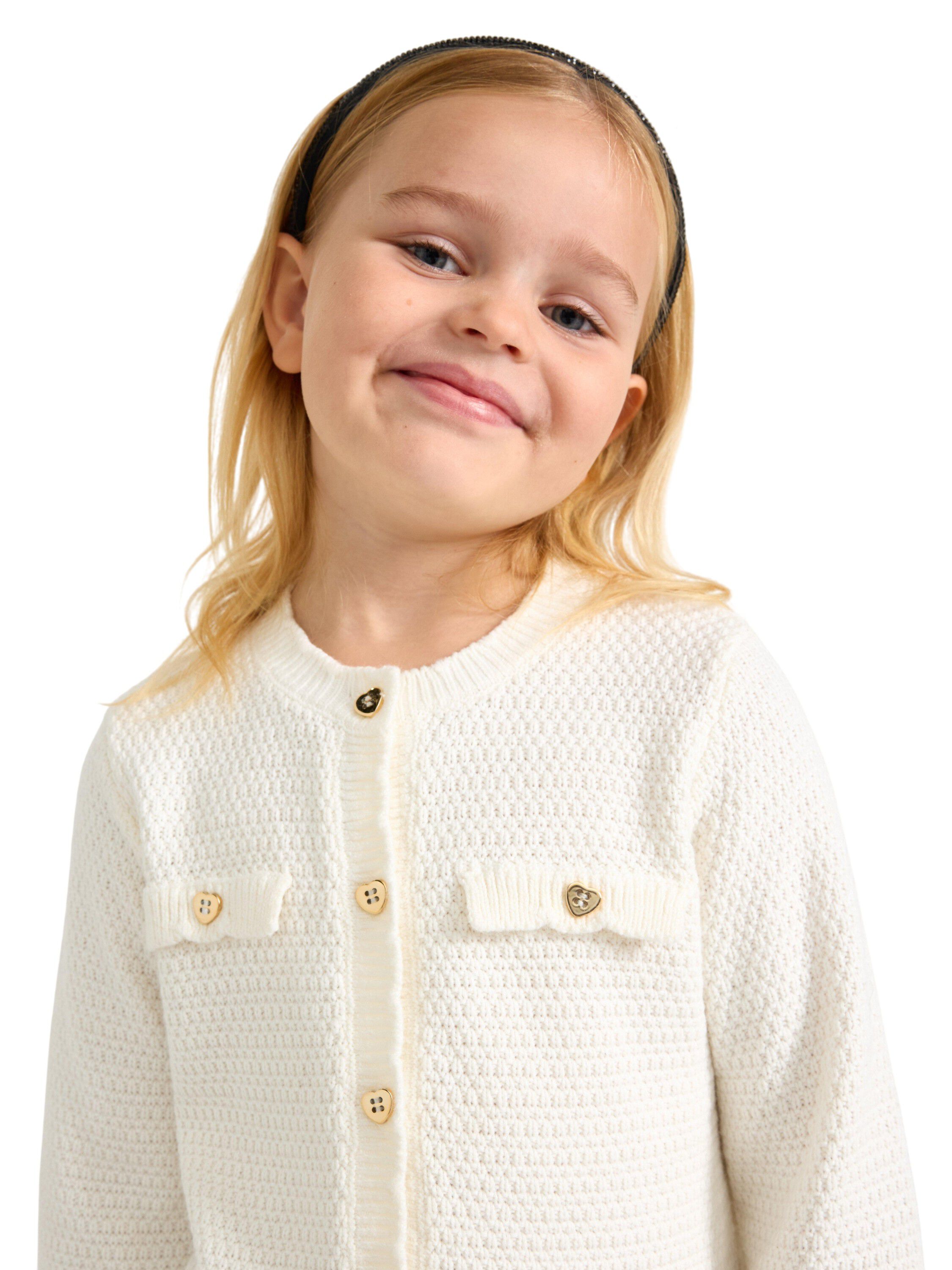 Strikket cardigan med hjerteknapper