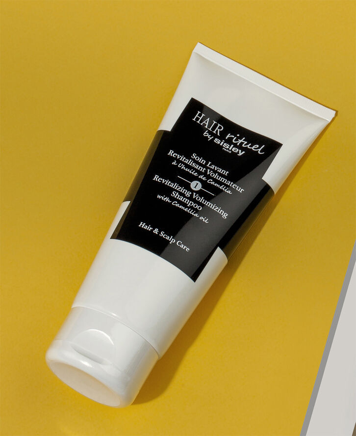 Revitalizing Volumizing Shampoo