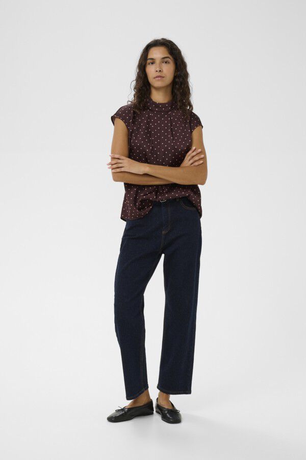 ZaniaIW sleveless Blouse