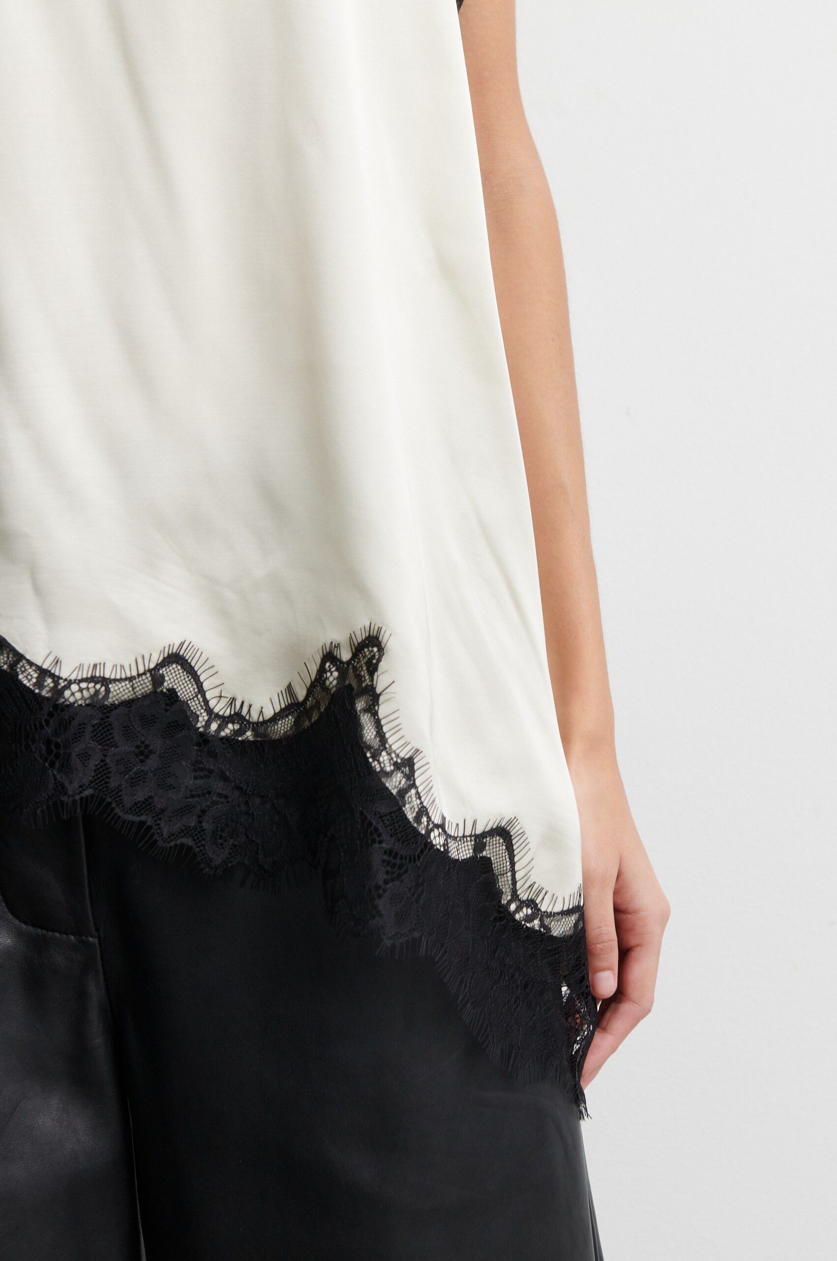 Lacia Contrast Strap Top