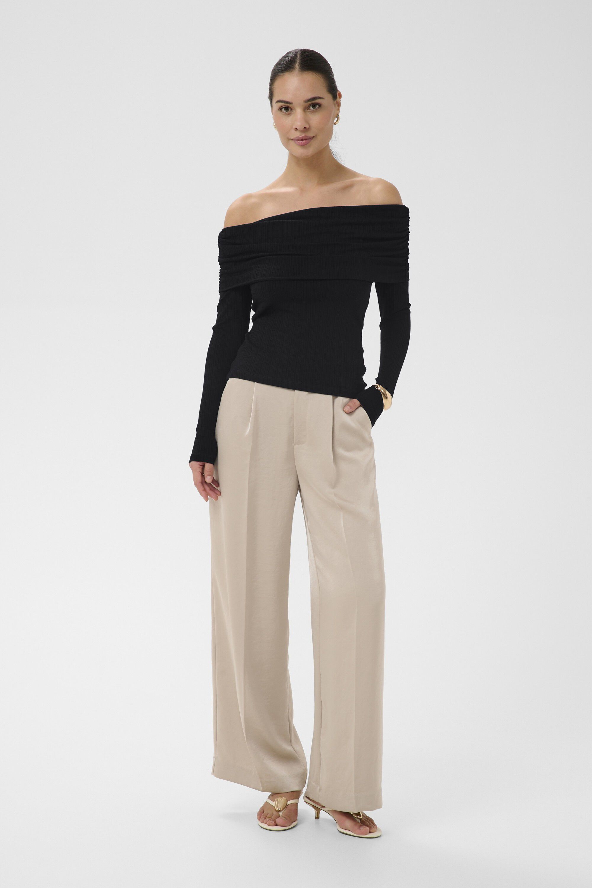 KAaubree Offshoulder T-Shirt