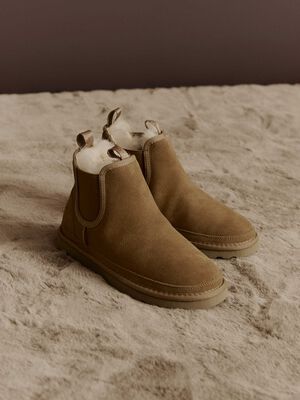 RHEvelyn Leather Chelsea Boot