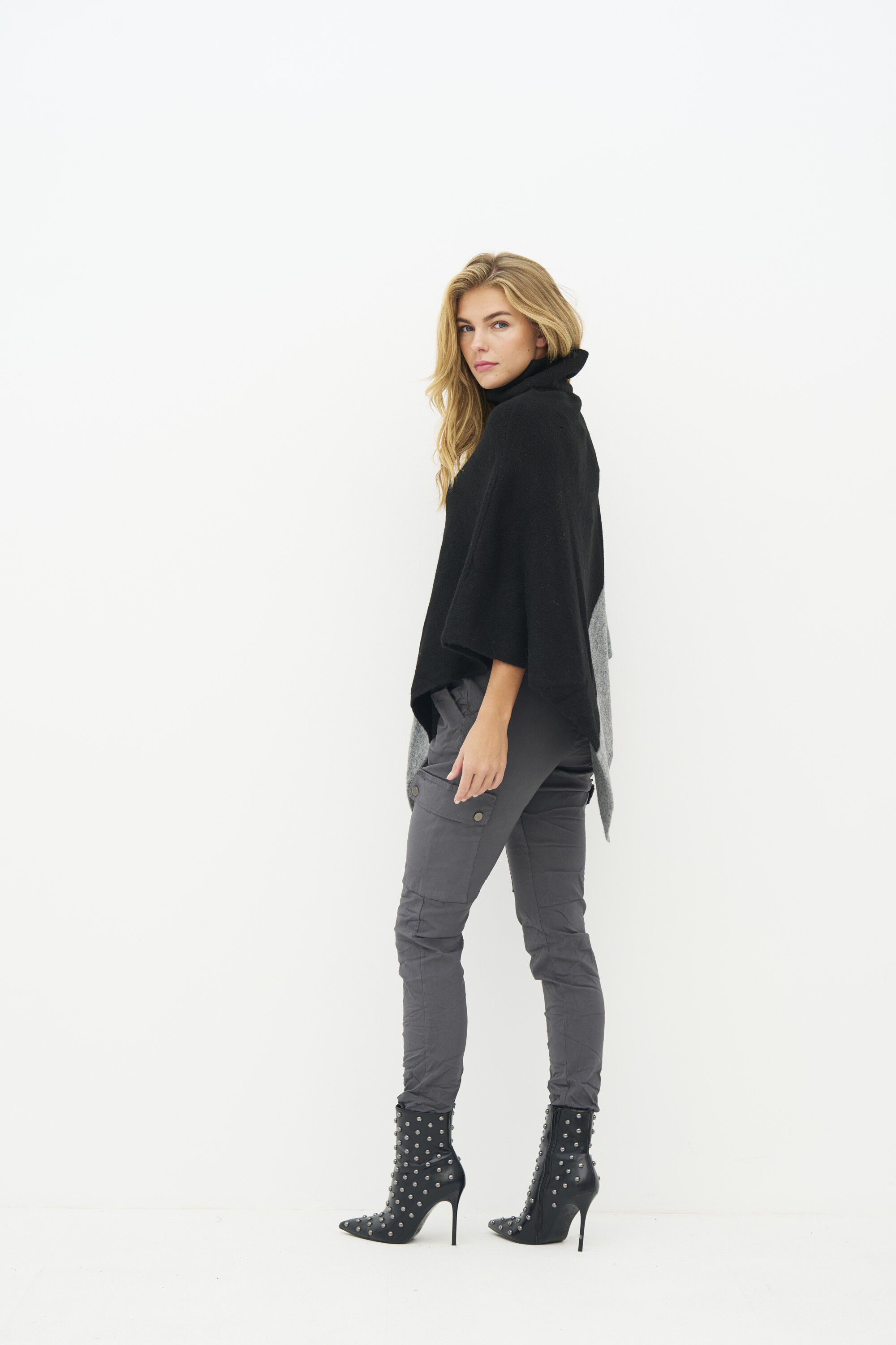 Eve Poncho Knit