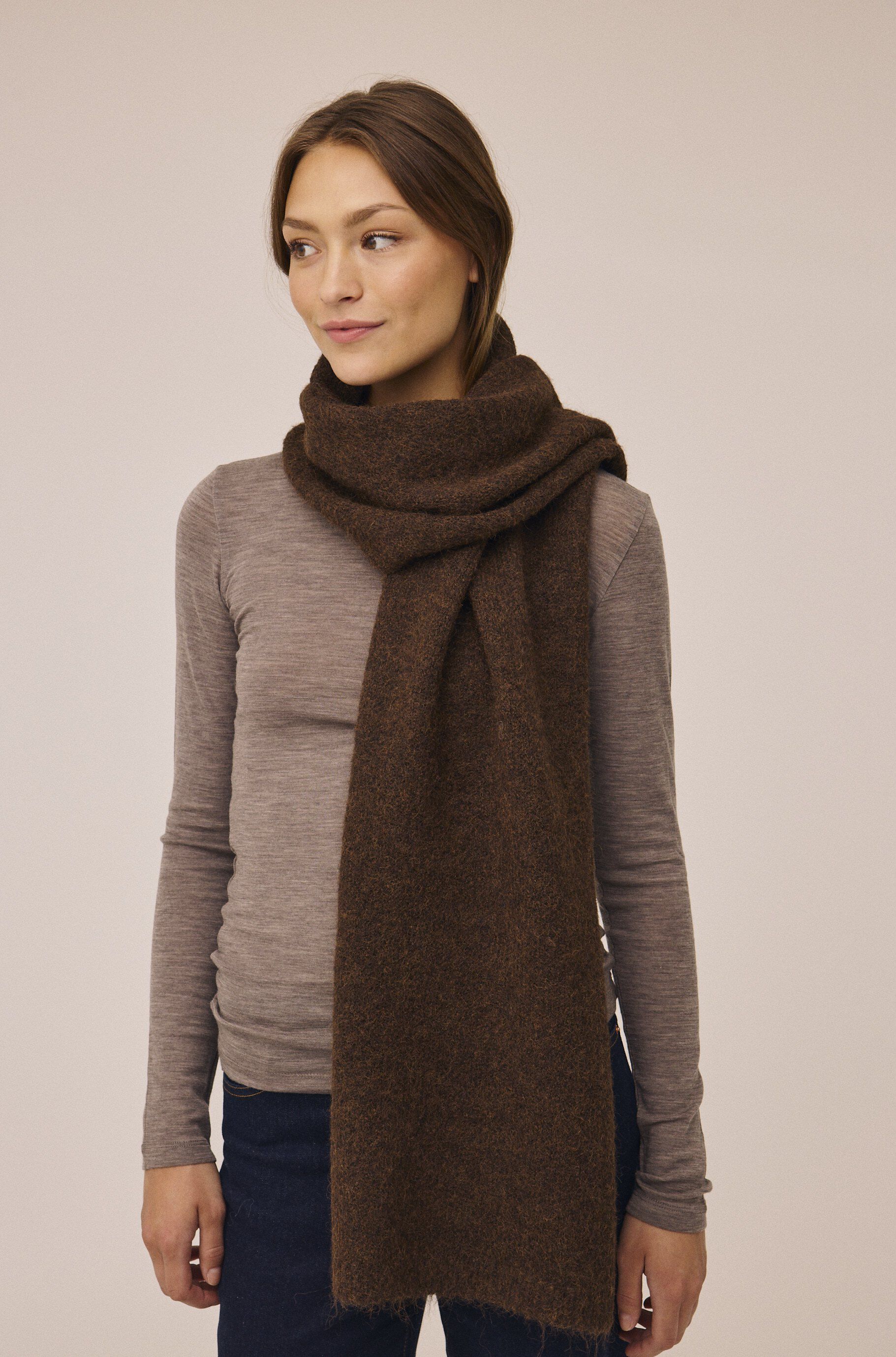 Iselin 7 GRS Scarf