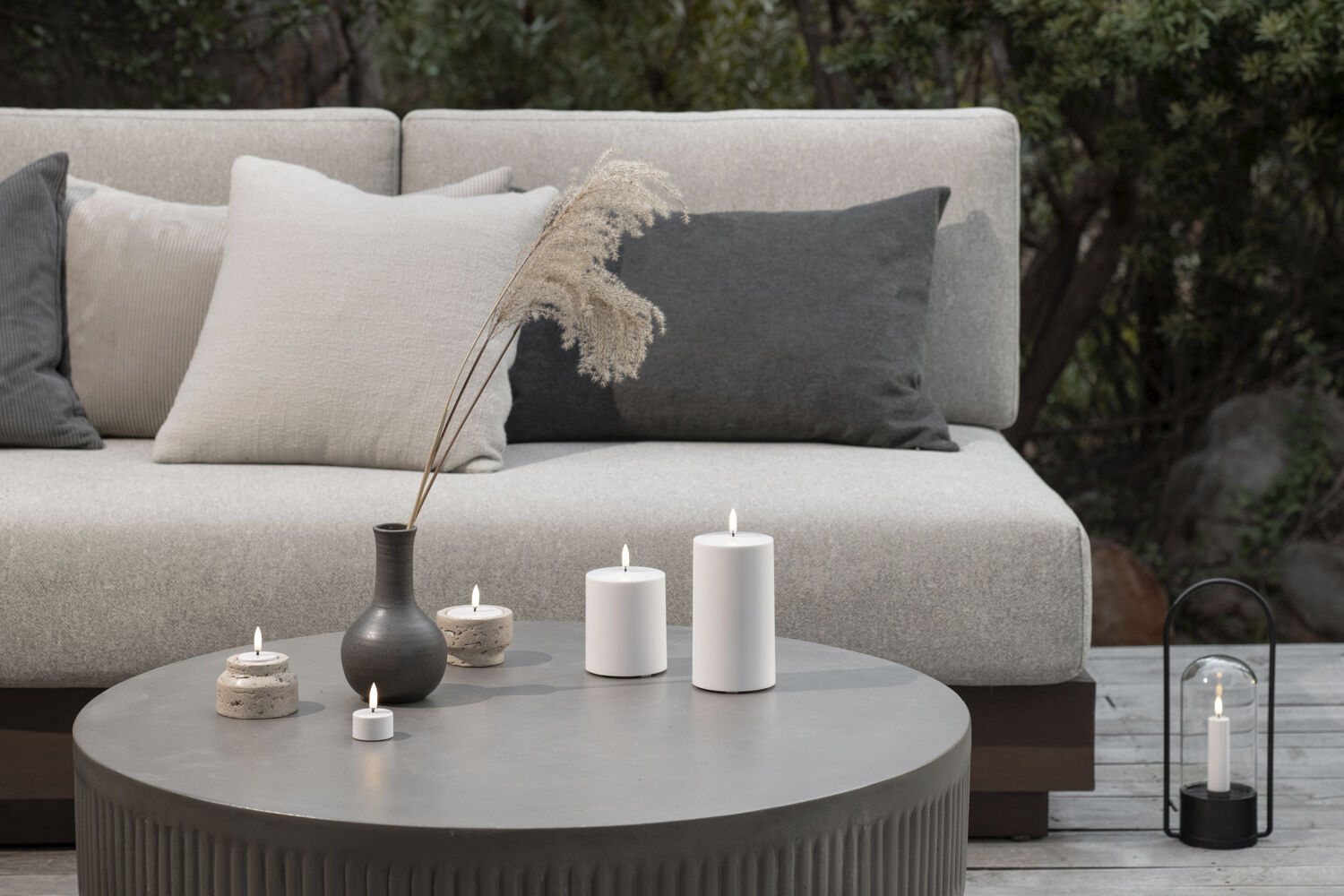 LED rechargeable base, Medium, USB-C, White, 34,5x9 cm