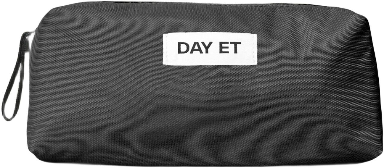 Day Gweneth RE-S Drawing