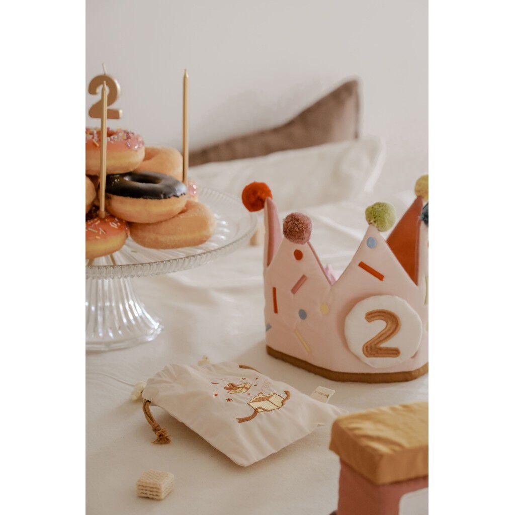 Celebration Crown Rose Mix - Birthday