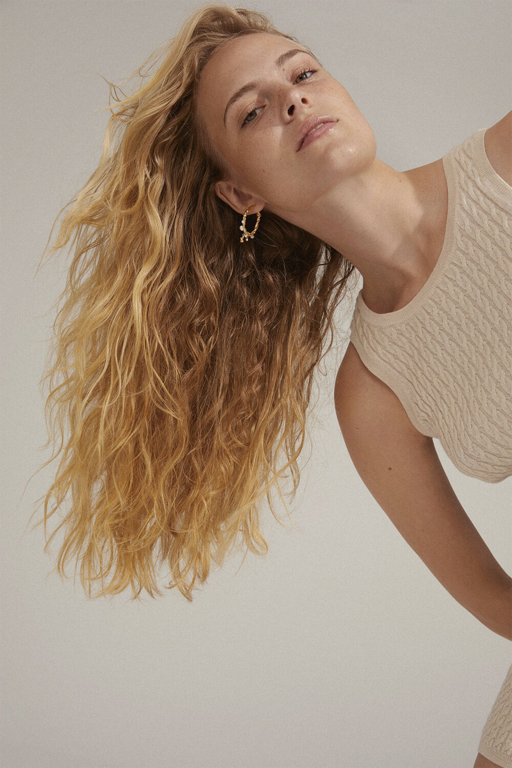 ANA pearl & crystal hoops gold-plated