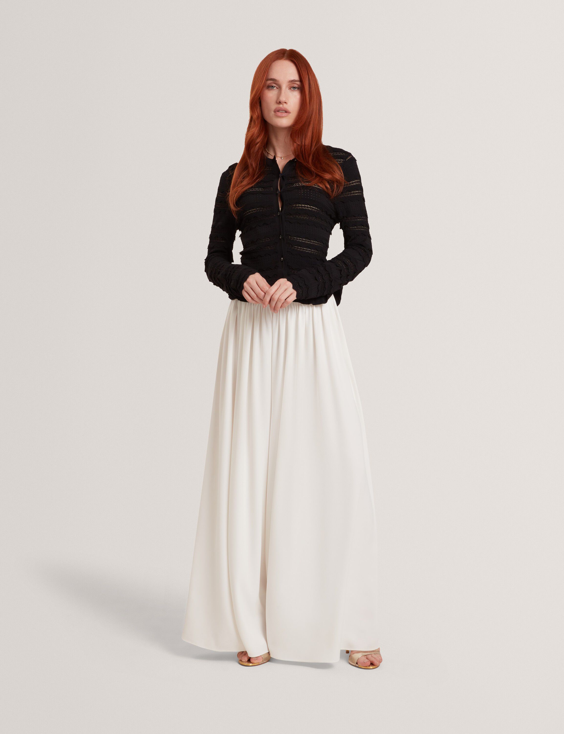 AVRIA Knitted Cardigan With Frill D