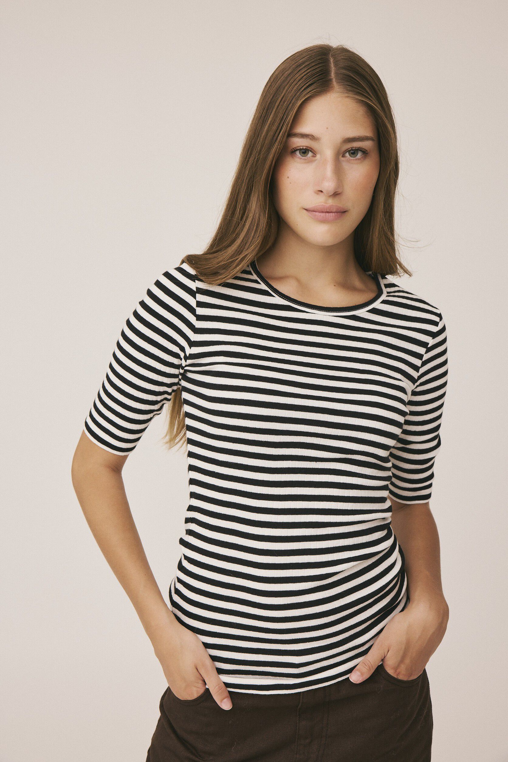 Milla 23 Short sleeve top - 100% Organic Cotton GOTS