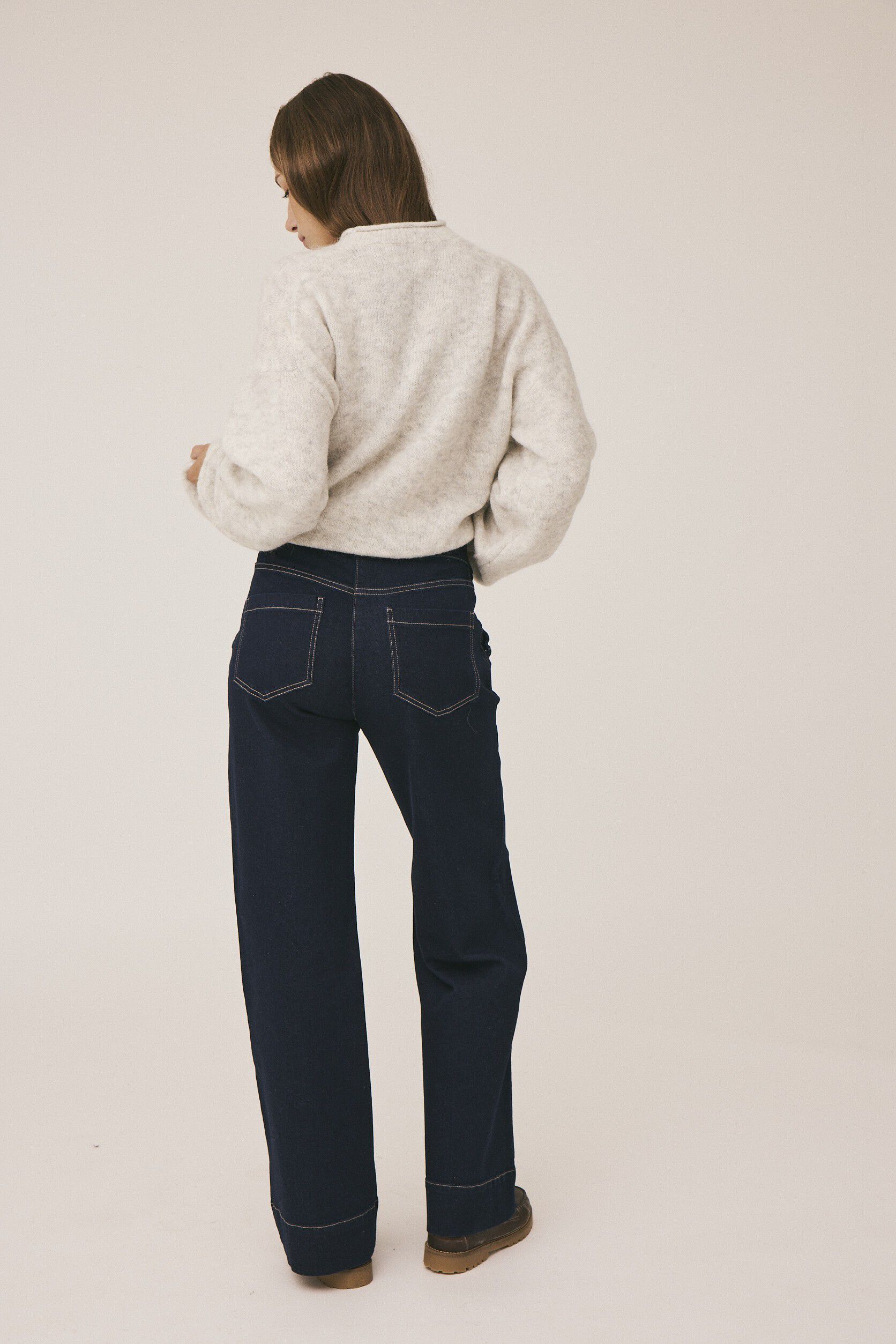 Esther 7 Bukser med lige ben med knappe detalje - GOTS