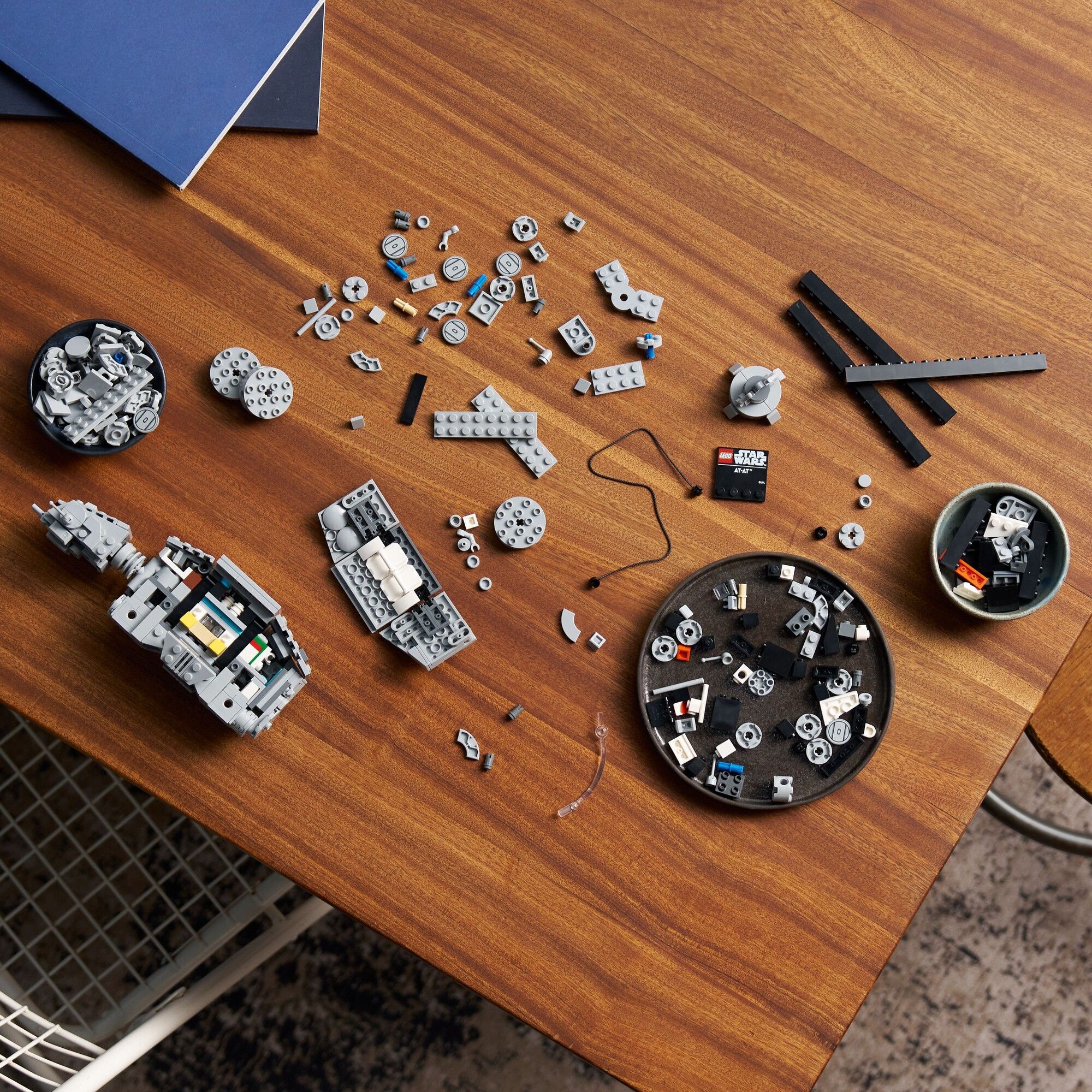 AT-AT 75440