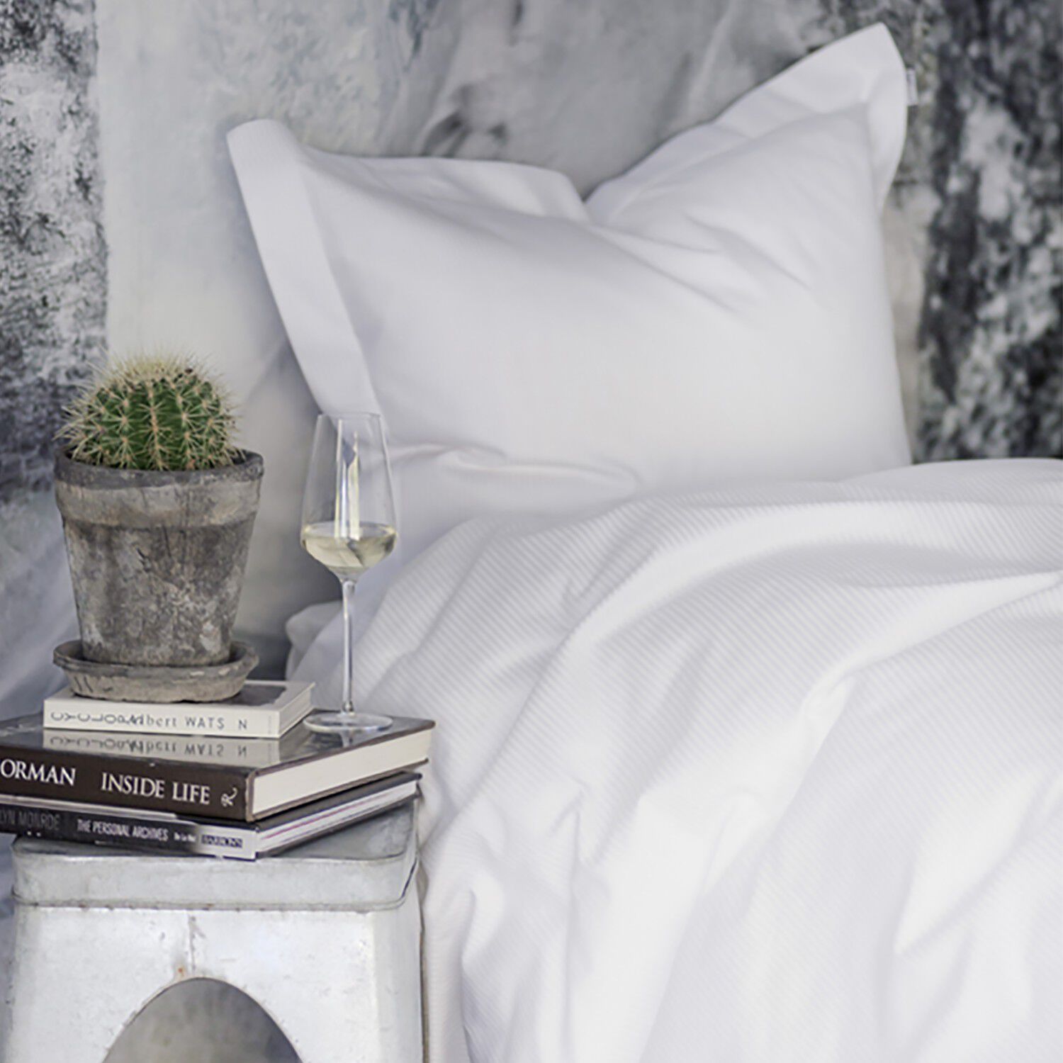 Turistripa white - senget&oslash;j