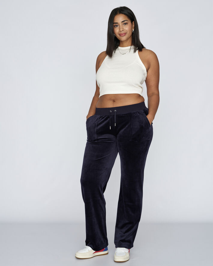 Del Ray Classic Velour Pant Pocket Design