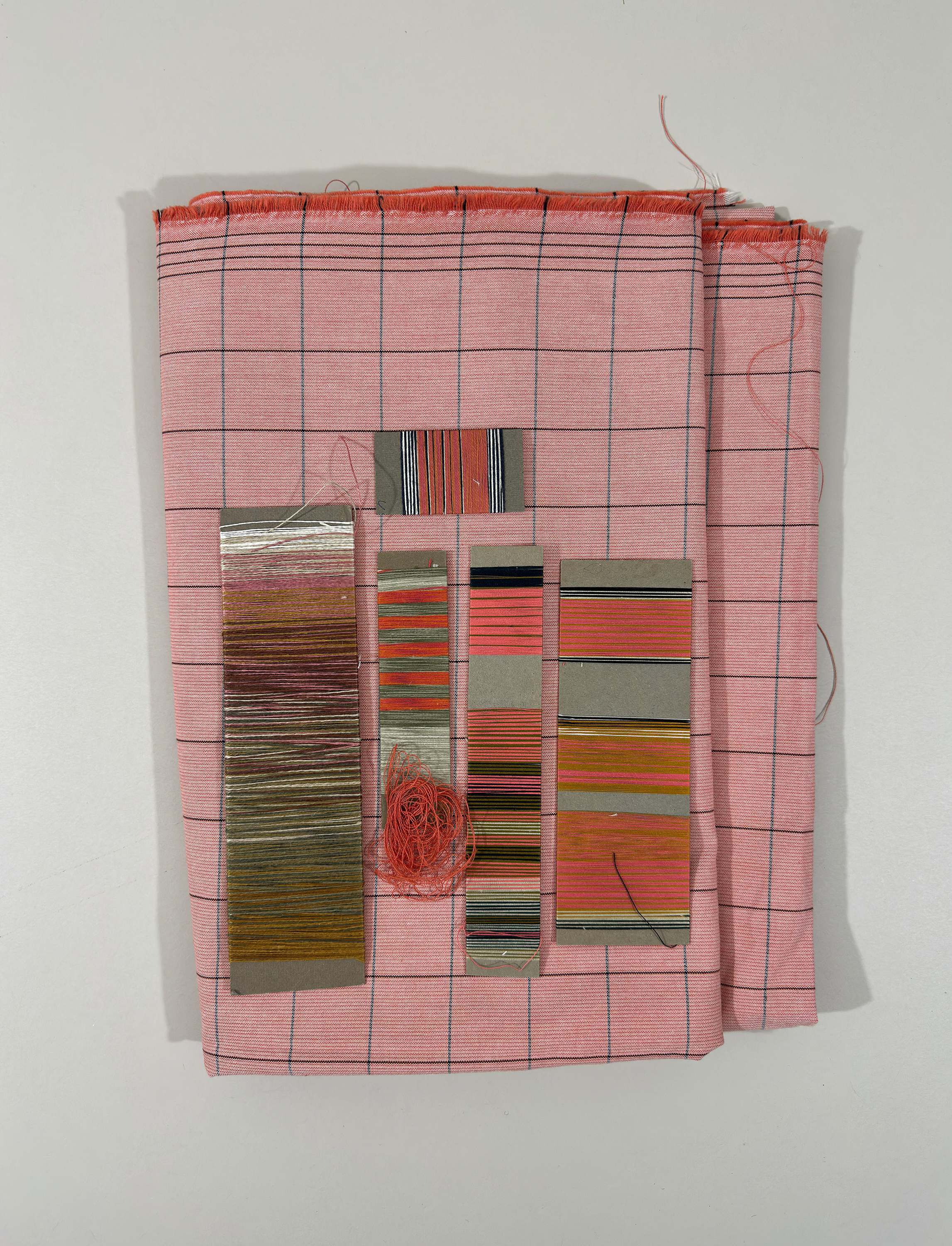 Vibeke Klint senget&oslash;y 140x200 cm/50x70 cm red