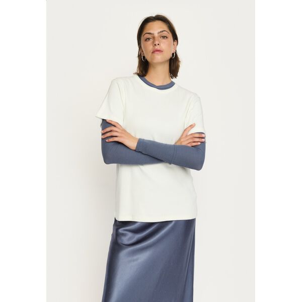 SRHella T-shirt - GOTS