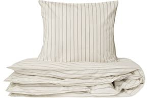 Senget&oslash;j - River