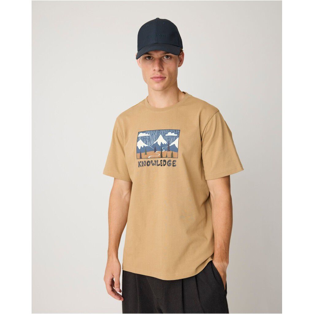 Front print t-shirt