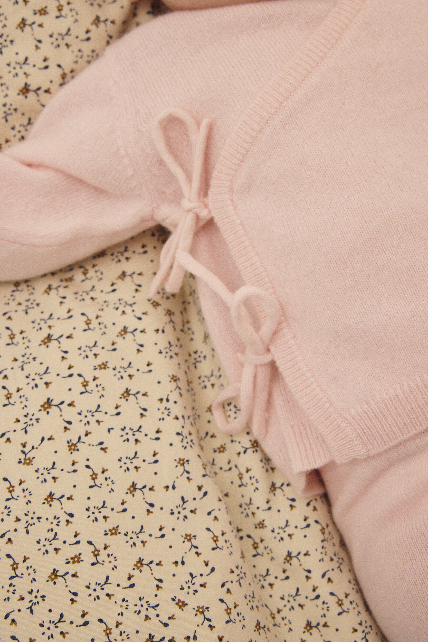 Newborn 100% Cashmere cardigan GCS