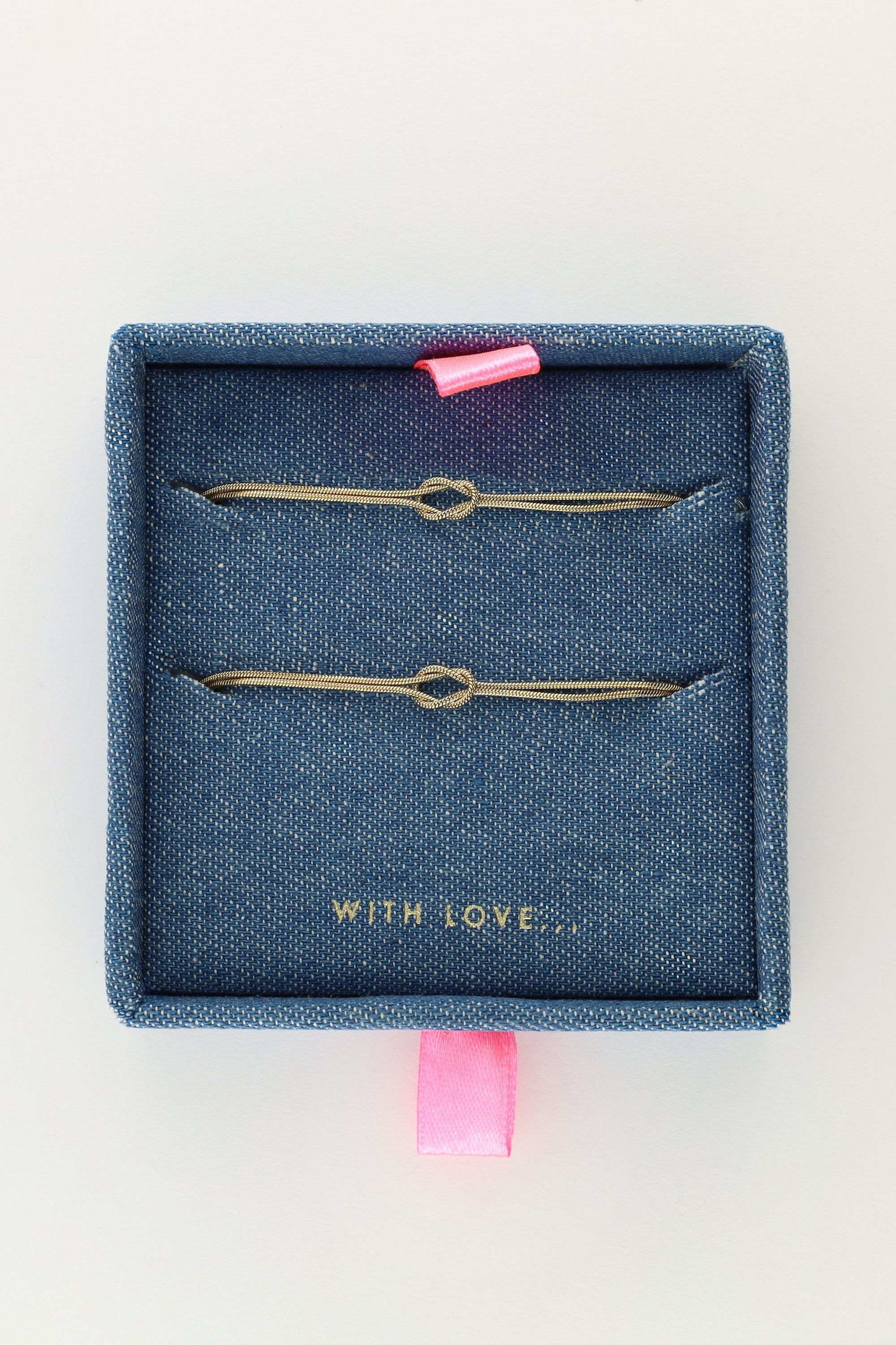 Bracelet forever connected knot