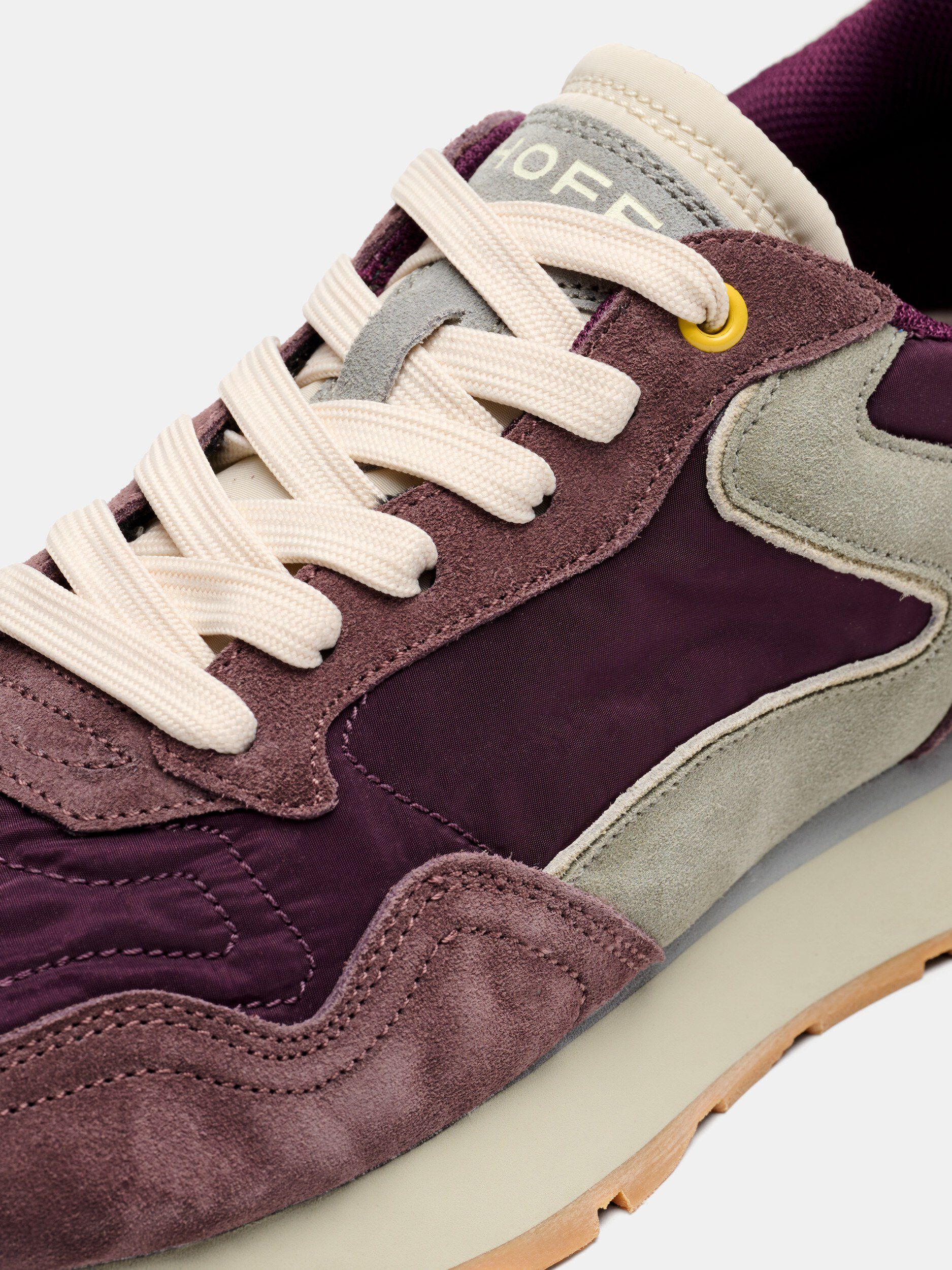 22602405