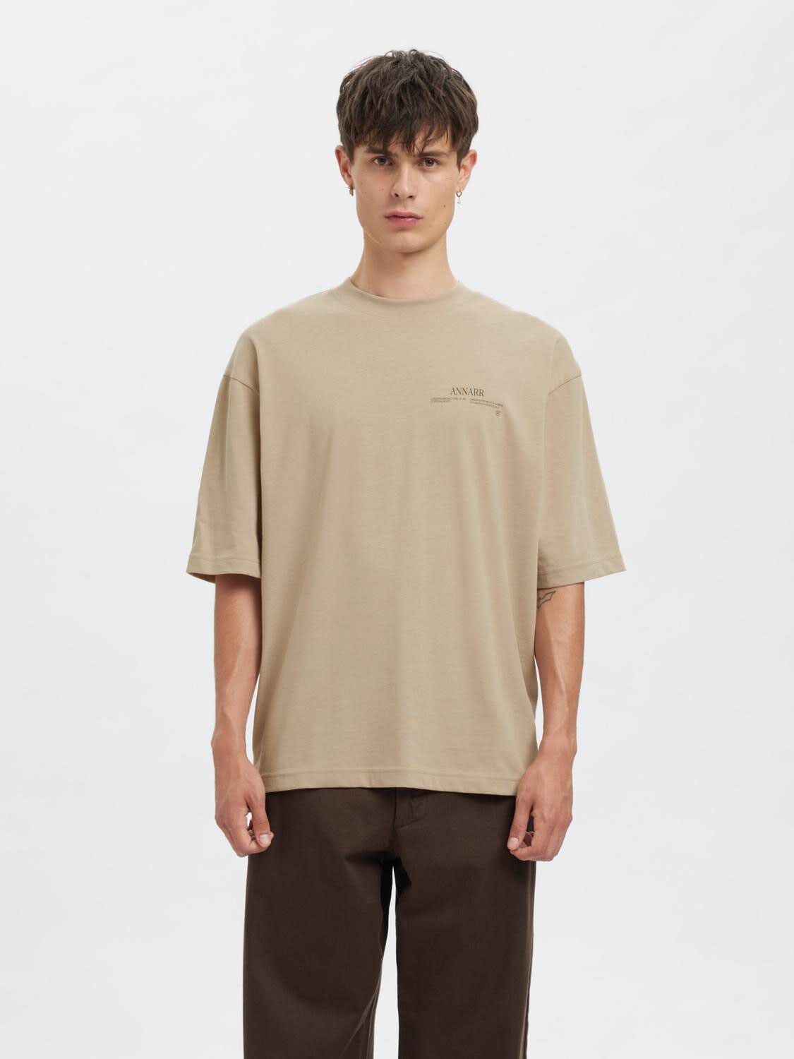 ANROKHOLM LOGO SS O-NECK TEE