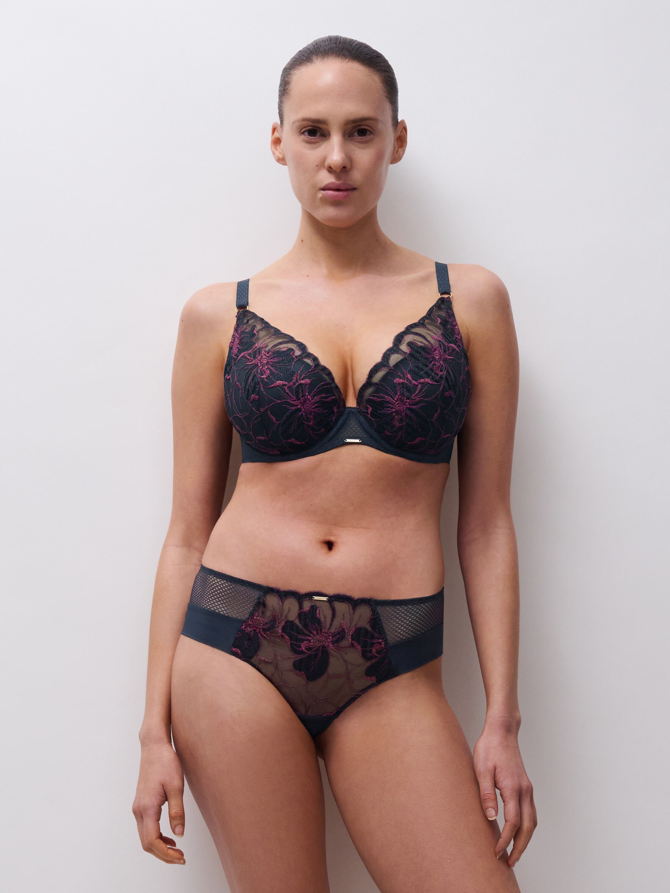 Fleurs Signature Plunge T-shirt Bra