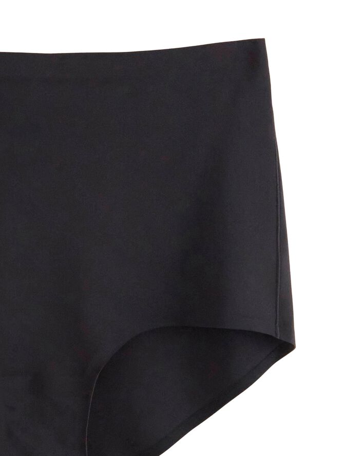 Usynlig truse med normal midje