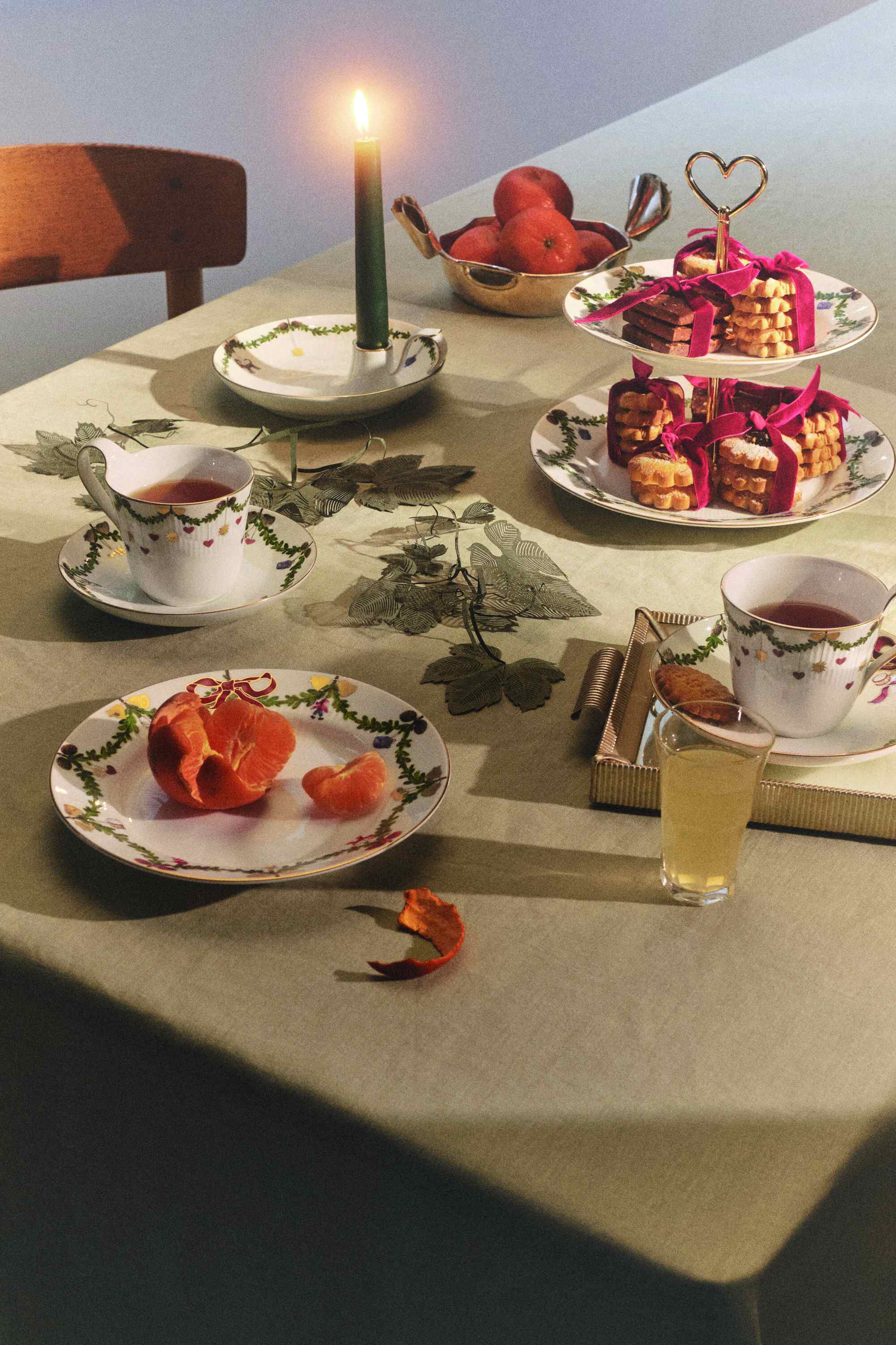 Stjerne Riflet Jul 23 cm. etagere