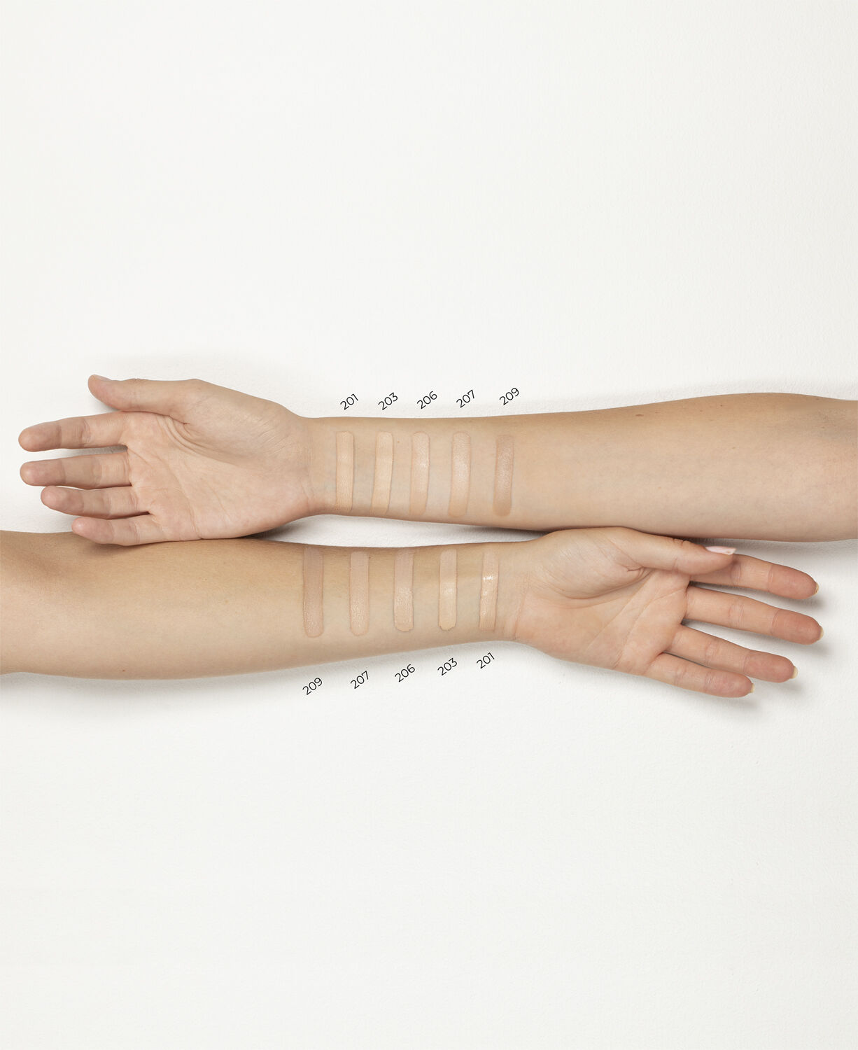 NATURAL GLOW Liquid Foundation