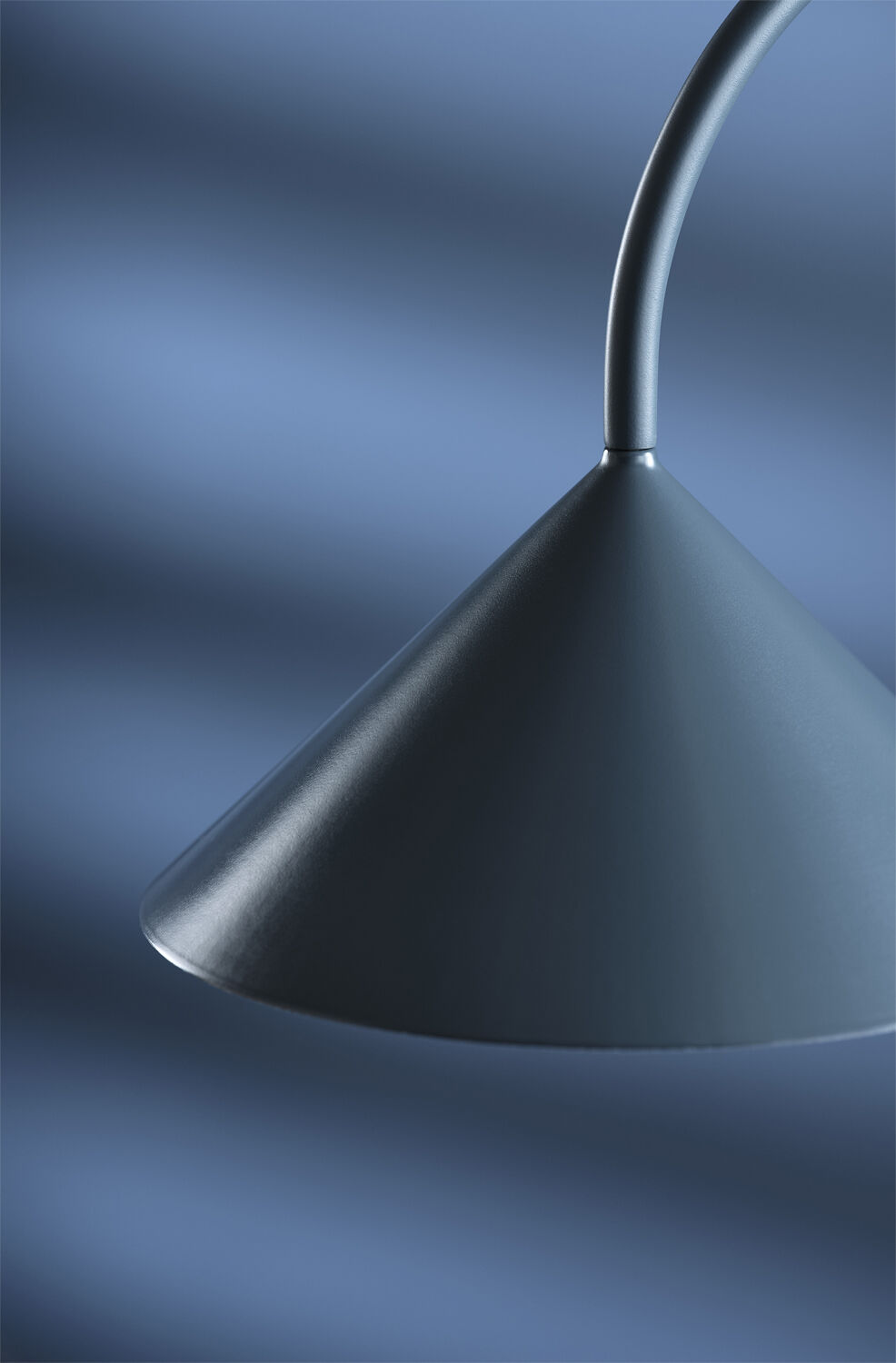 Grasp Portable Table Lamp H47