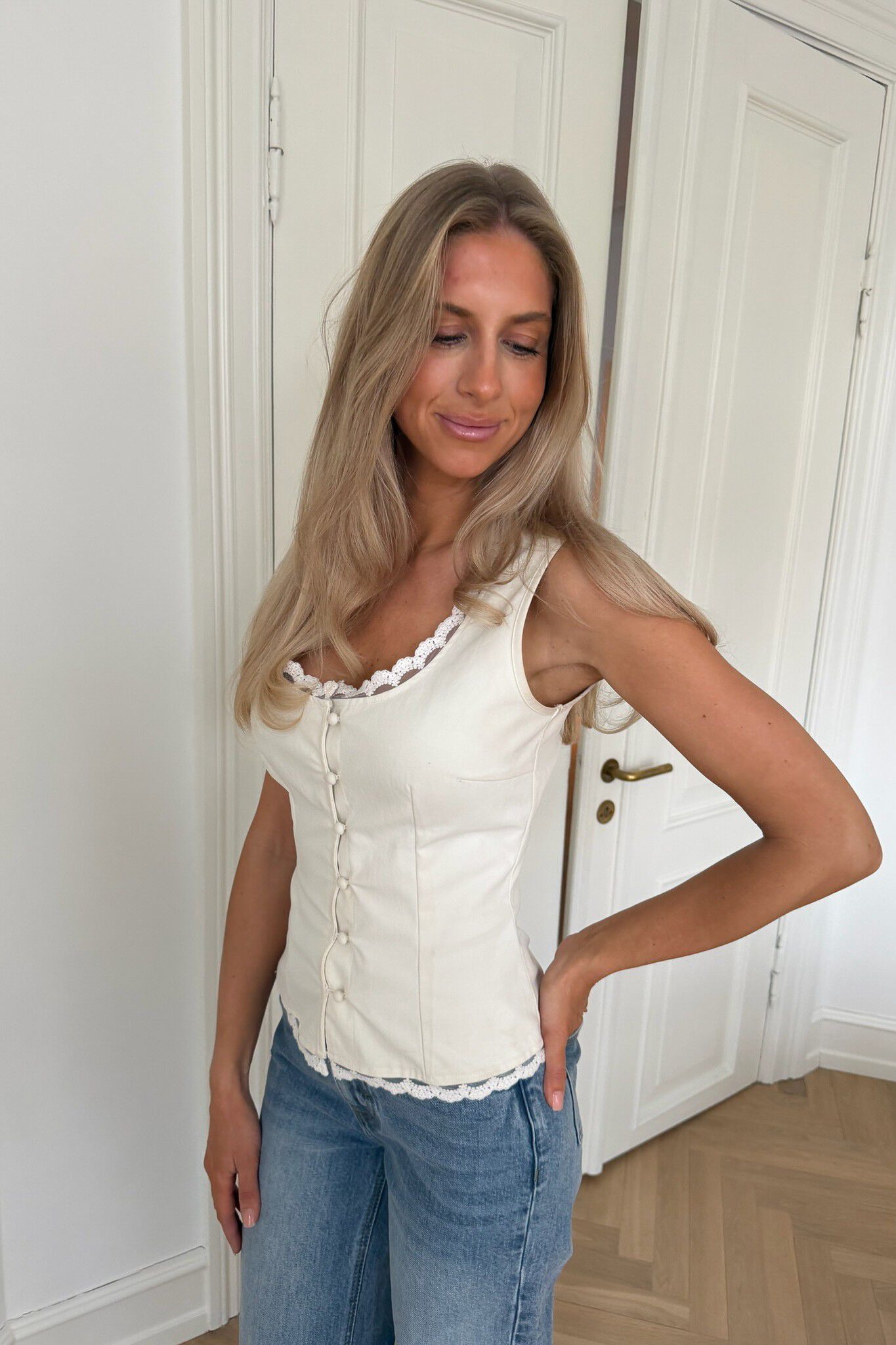 ElsieIC Top