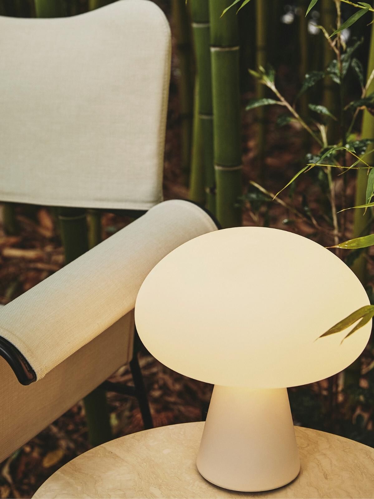 Obello Lamp (Shade: Frosted Glass, Base: Frosted Glass)