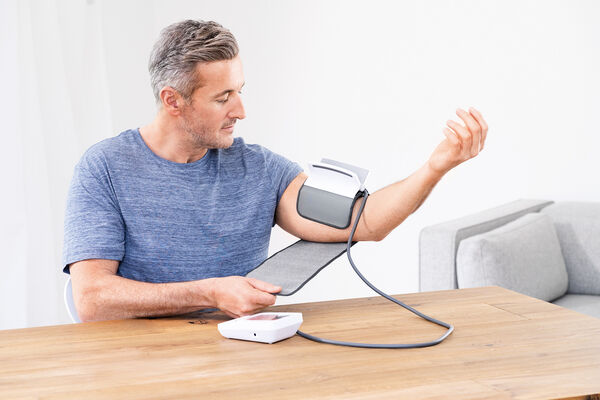 Blodtrykksmåler easyClip til overarmen BM 51