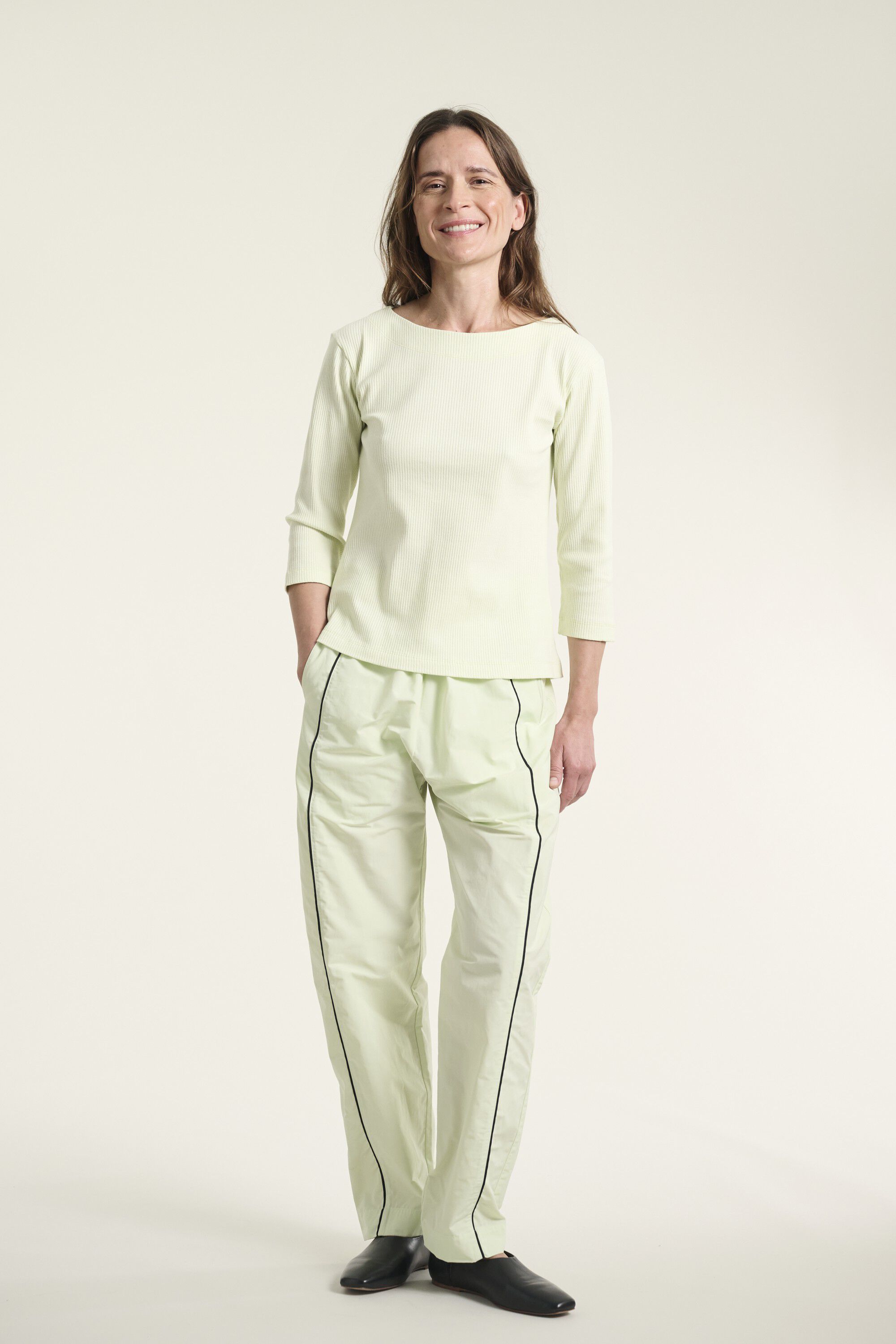 Naibu rib bluse med 3/4 &aelig;rme