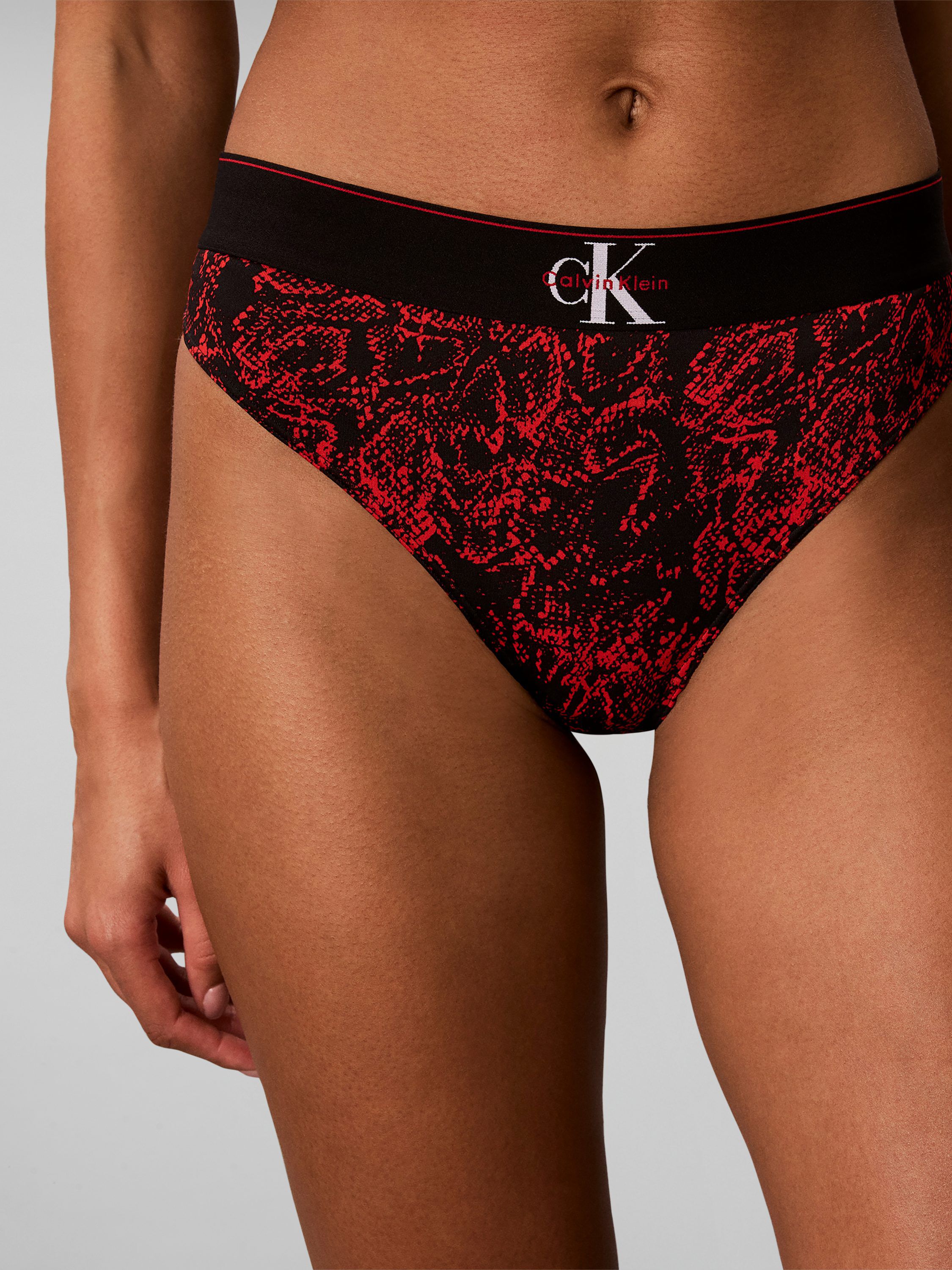 Graphic Monologo Thong