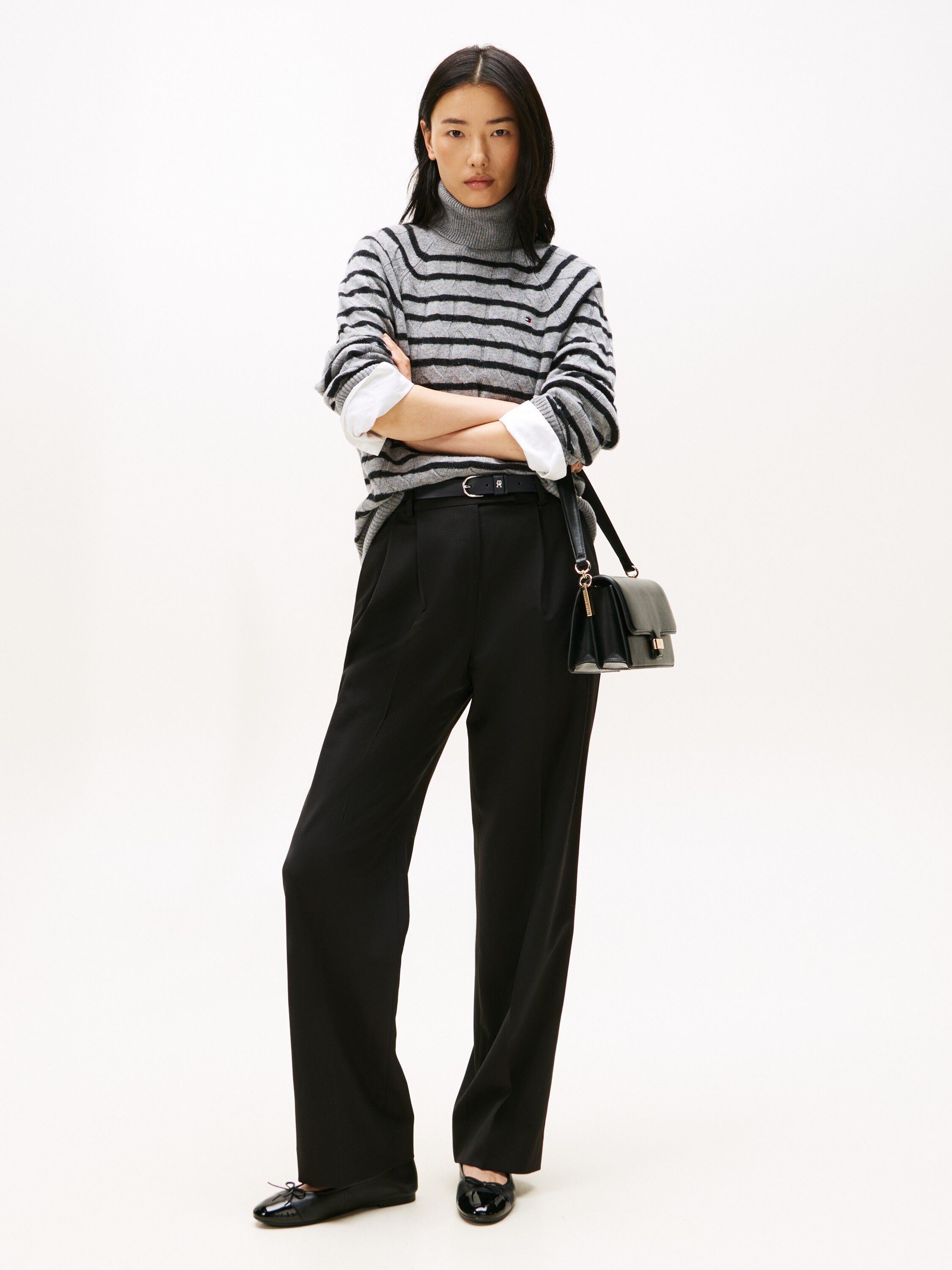 SOFT WOOL CABLE ROLL-NK LS SWT