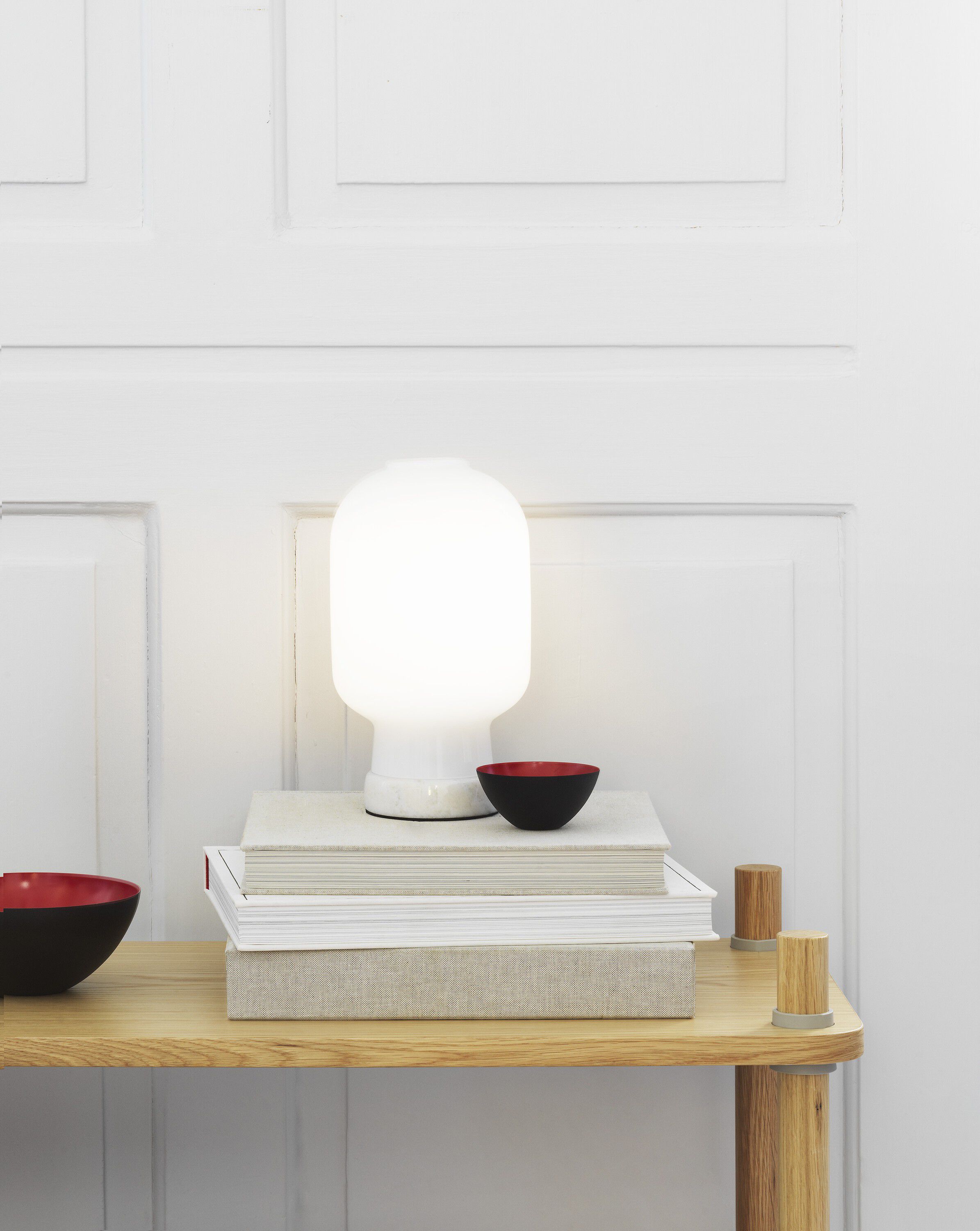 Amp bordlampe hvid