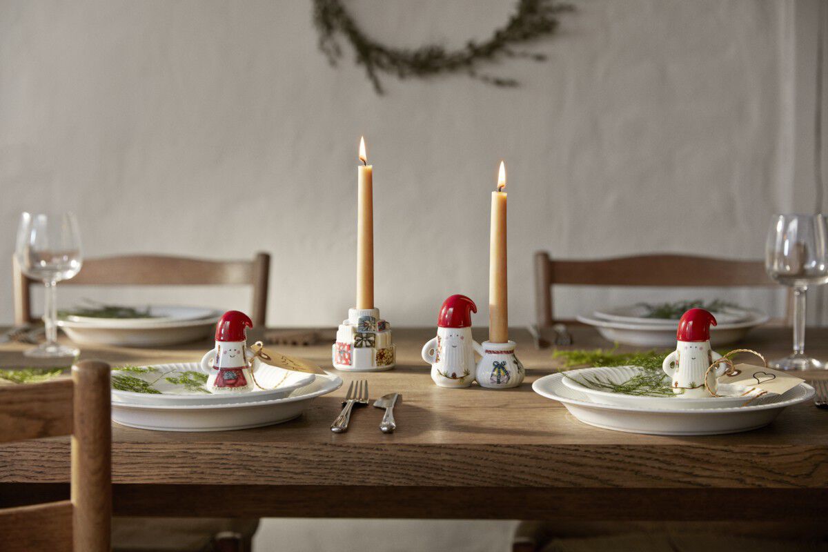 Hammersh&oslash;i Christmas Gaver lysestage &Oslash;7. 5 cm hvid m. deko