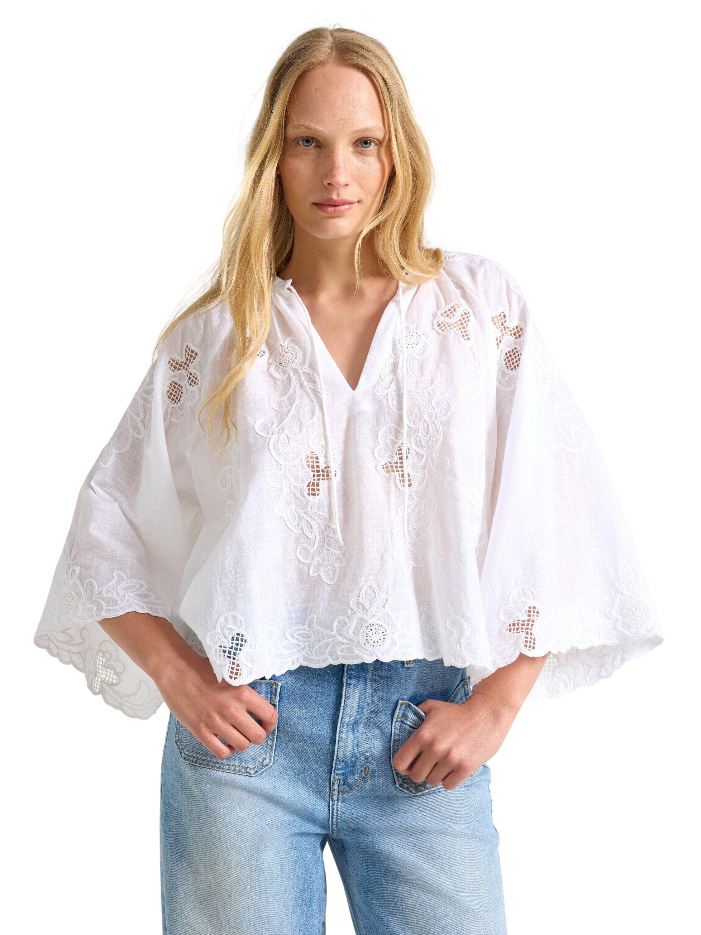 Embroidered blouse in woven cotton