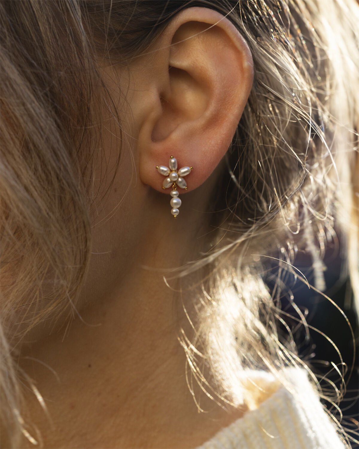 Pearl Signature Earhanger Short