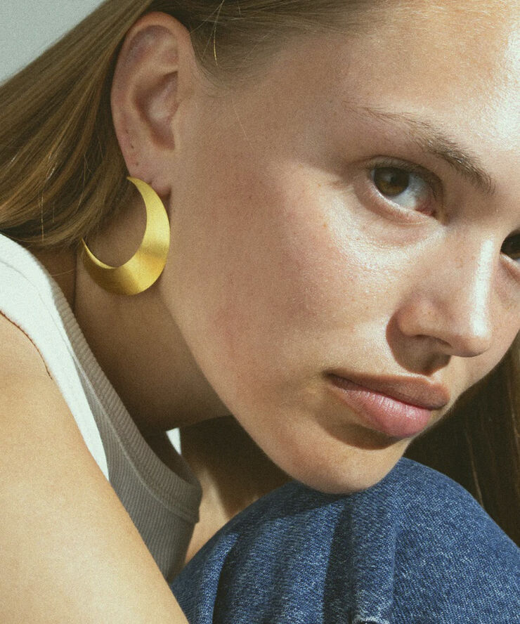 Massive Half Moon Stud