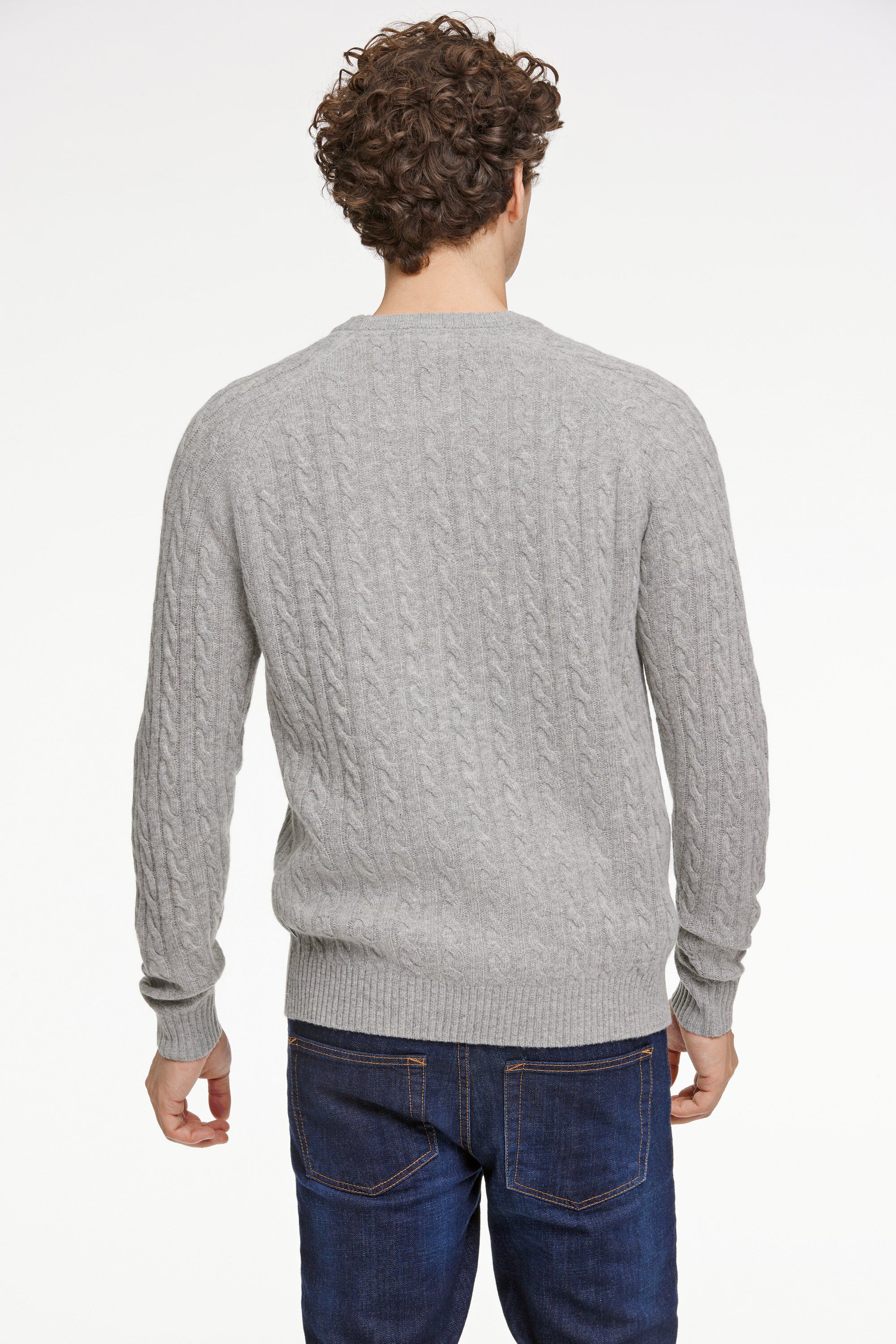 Lambswool raglan cable o-neck