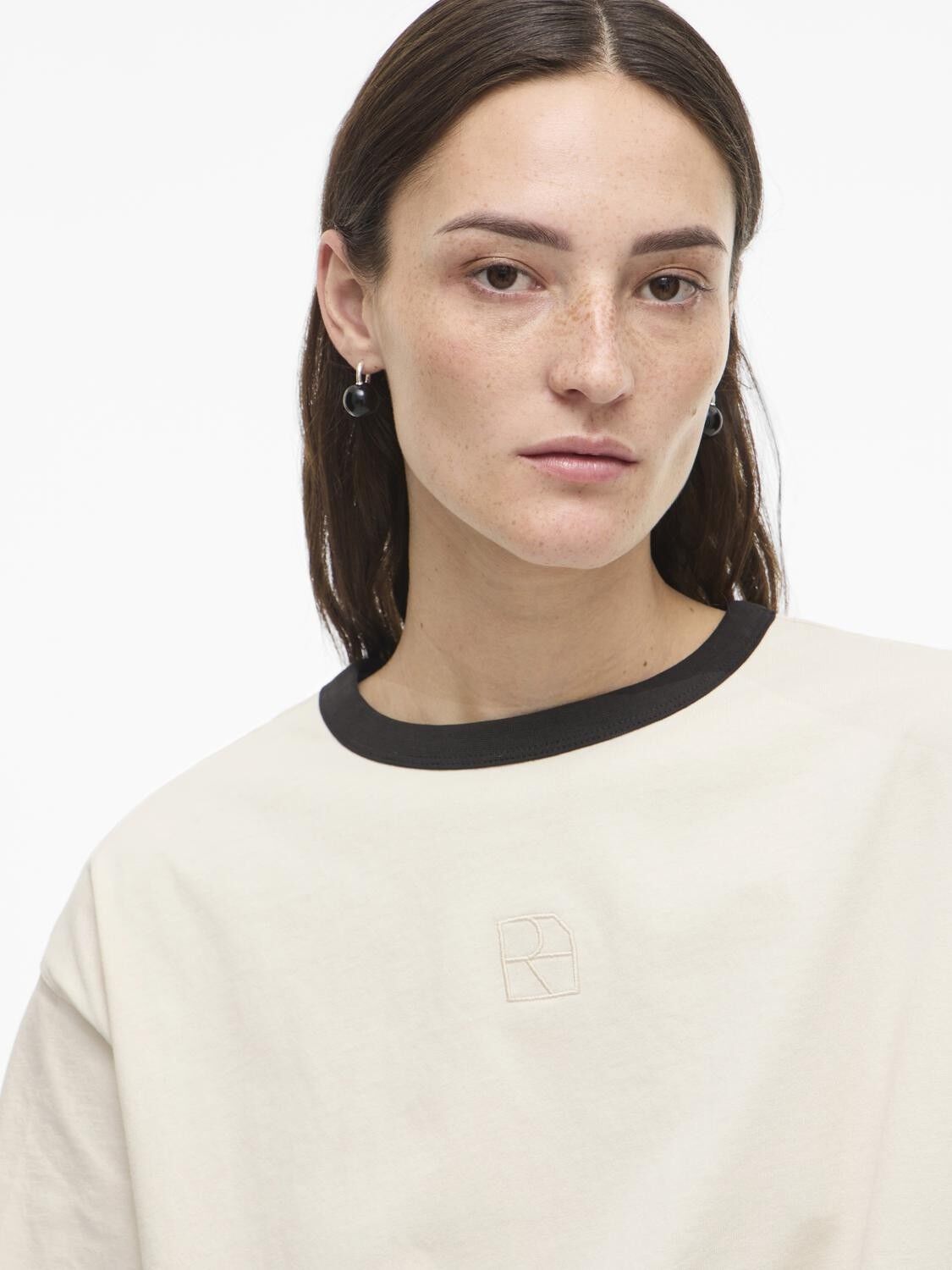 Rounaomi 2/4 O-Neck Oversized Tee